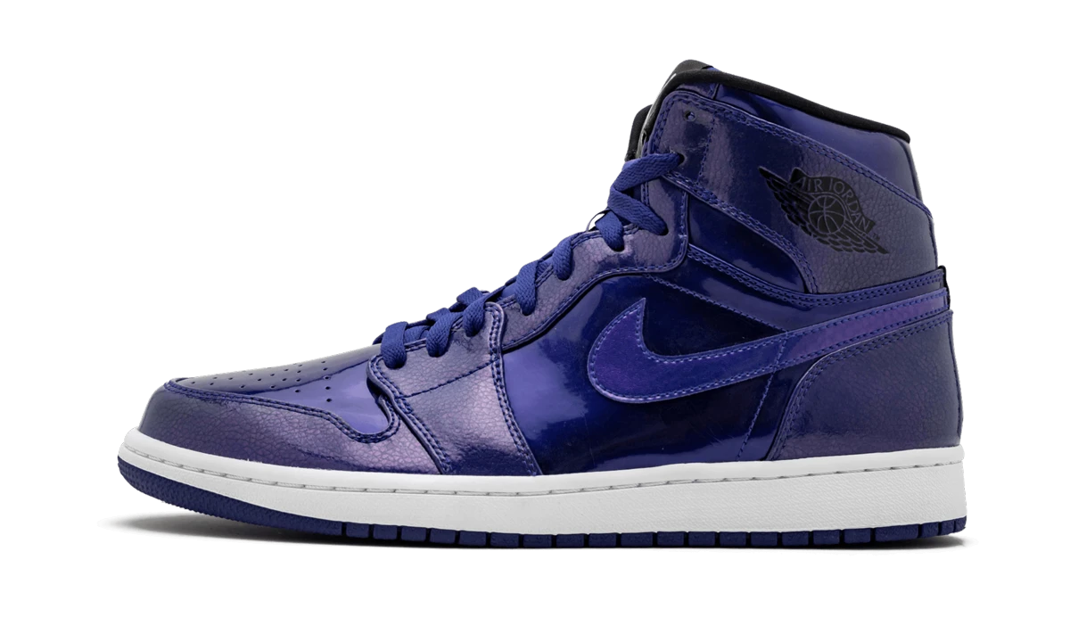 Sneaker Air Jordan Jordan 1 Retro Deep Royal (332550-420) in leather blue, black and white — outer profile view.