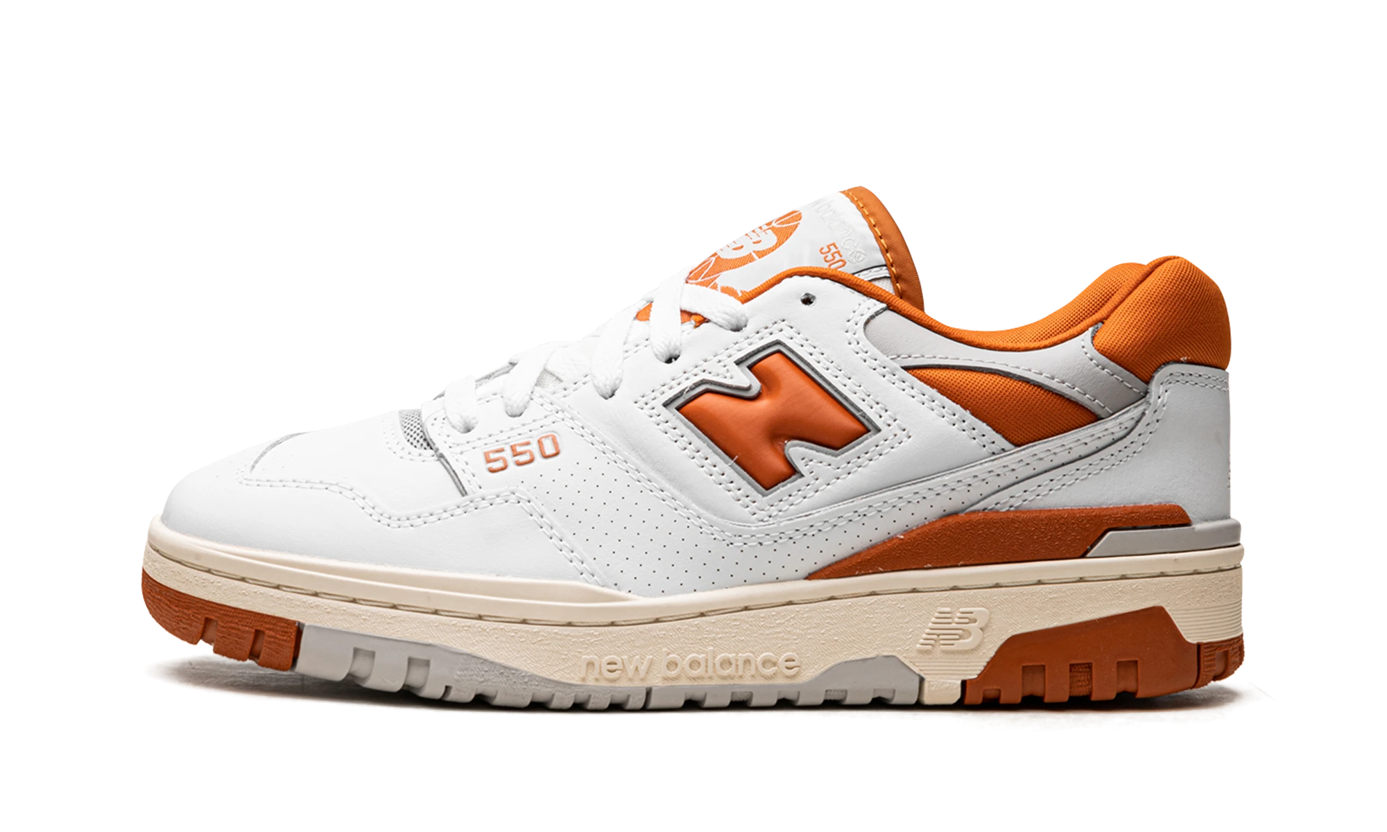 Sneaker New Balance 550 size? College Pack (BB550SIZ) in leather white and orange — outer profile view.