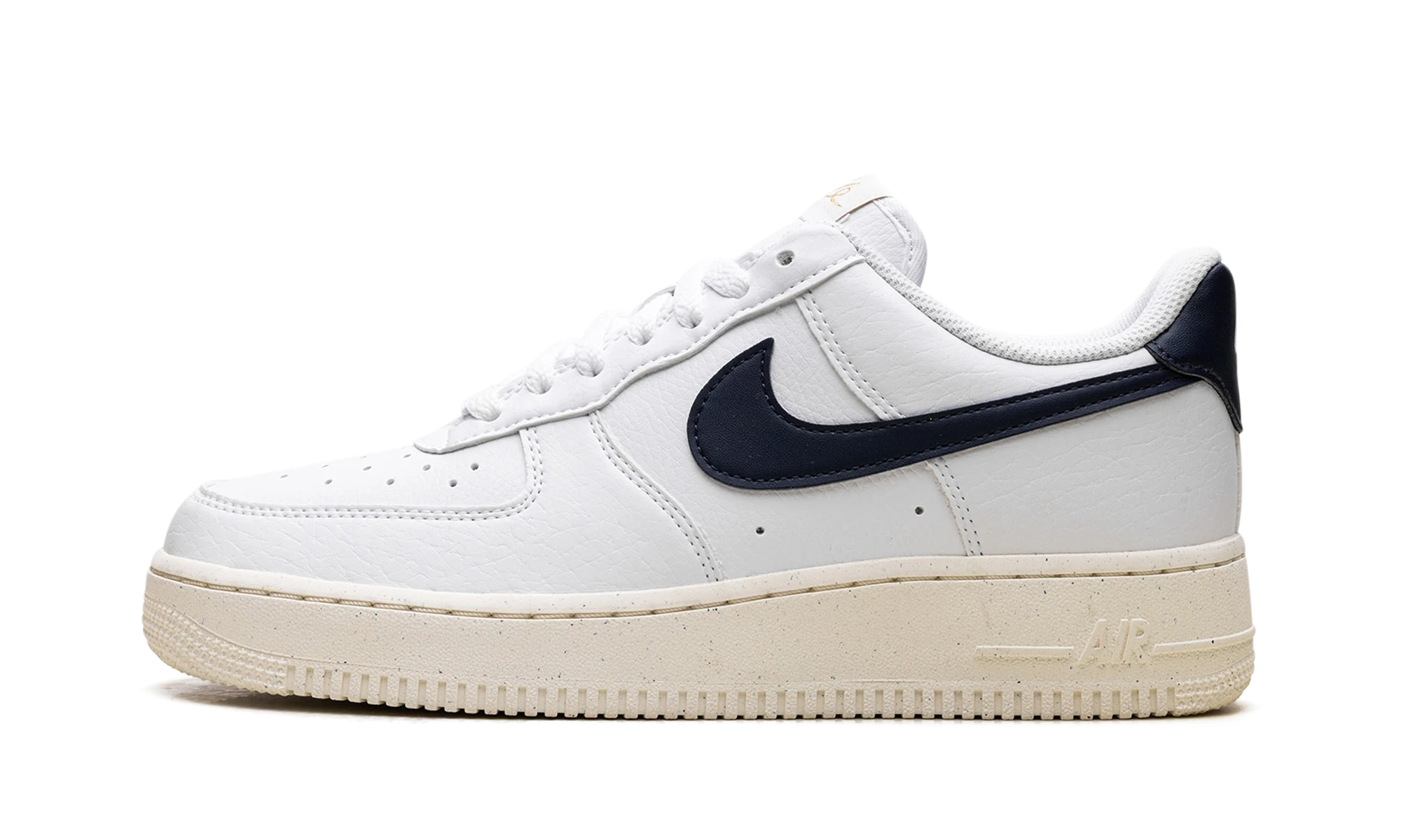 Sneaker Nike Air Force 1 Low '07 Olympic (FZ6768-100) in leather white and black — outer profile view.