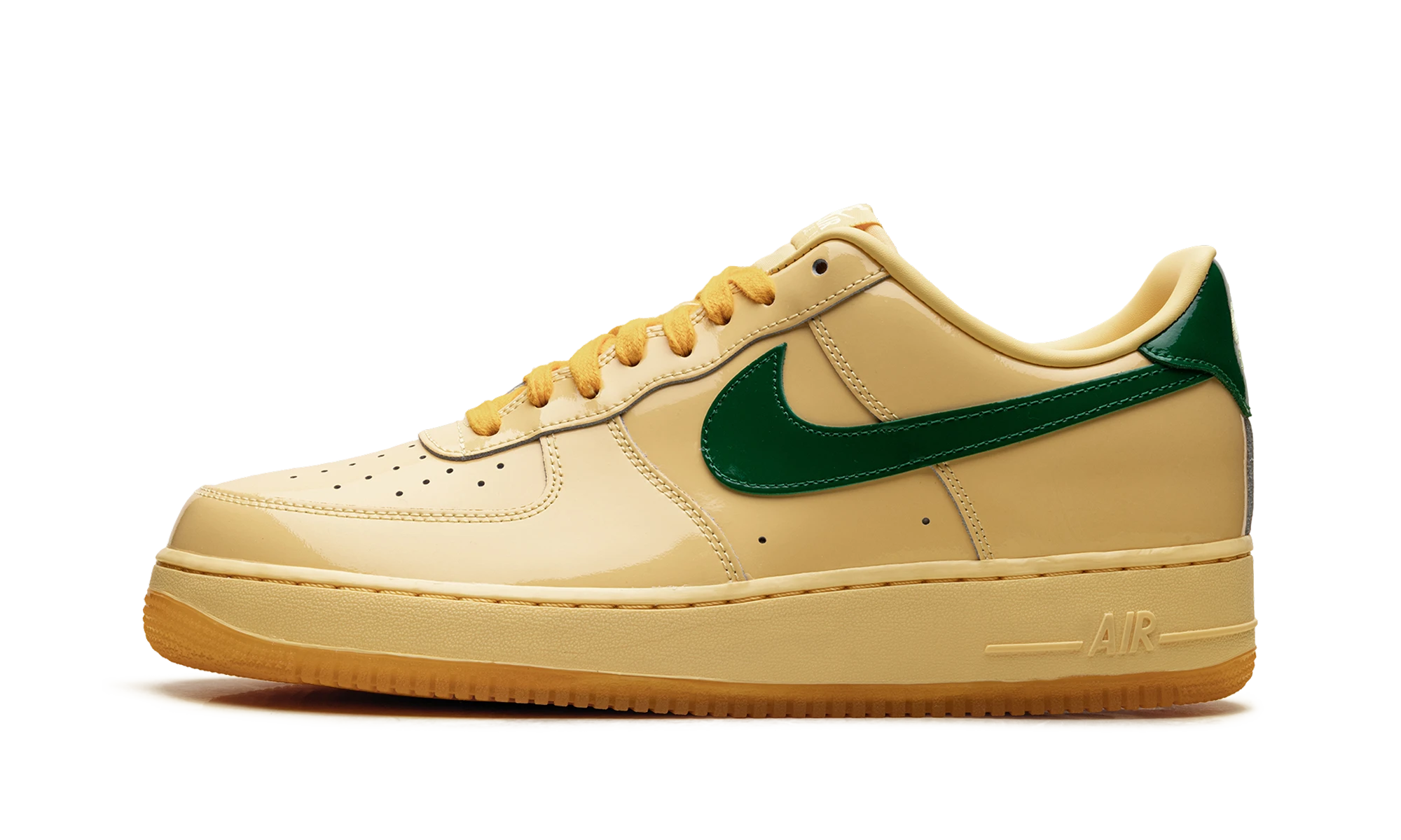 Sneaker Nike Air Force 1 Low Patent Leather Topaz Gold Pine Green (IO4489-700) in leather gold, green and orange — outer profile view.