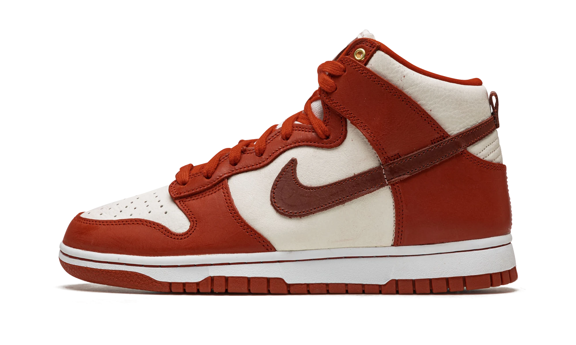 Sneaker Nike Dunk High LXX Cinnabar (DX0346-600) in leather grey, beige and white — outer profile view.