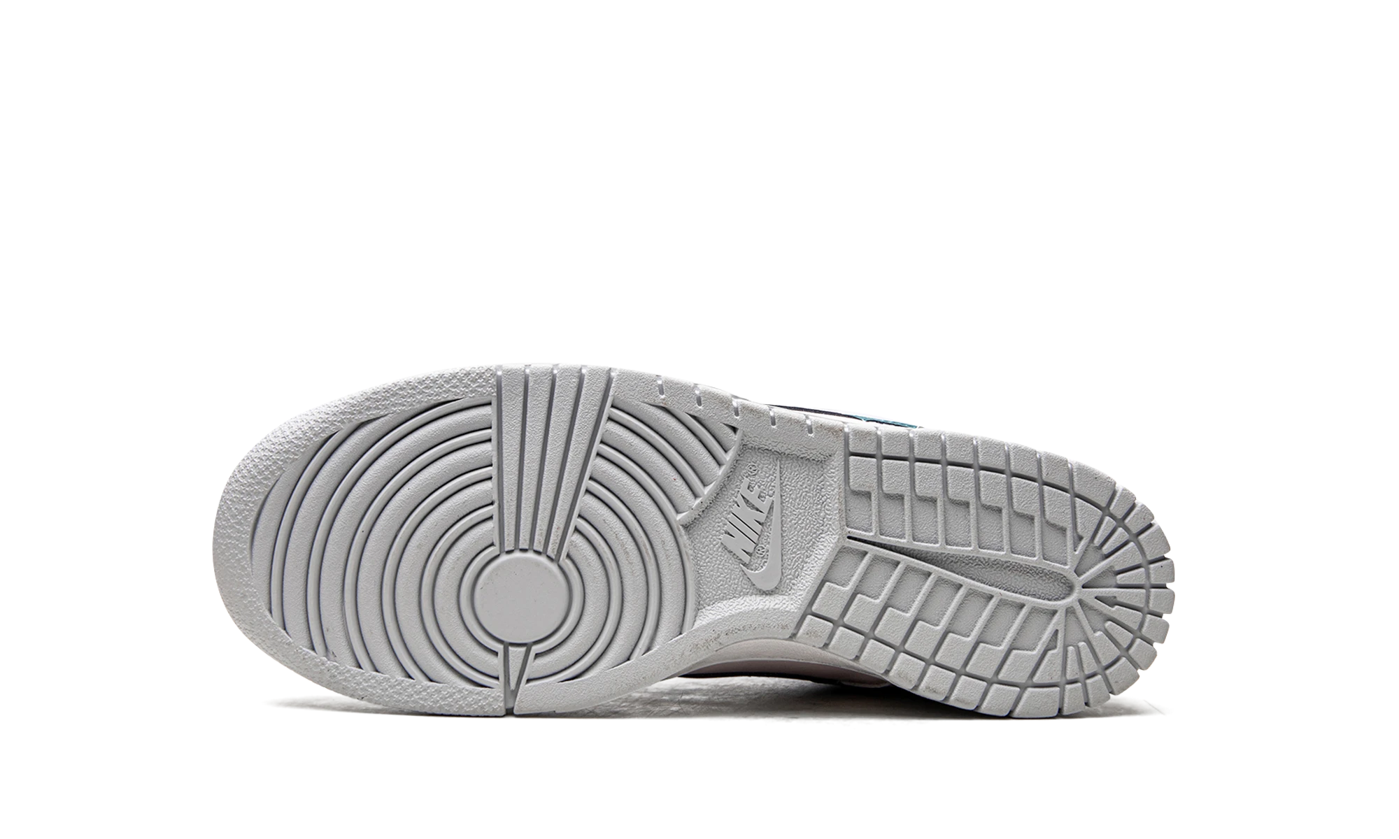 Outer rubber sole of the Nike Dunk Low Mineral Teal (FD1232-002).