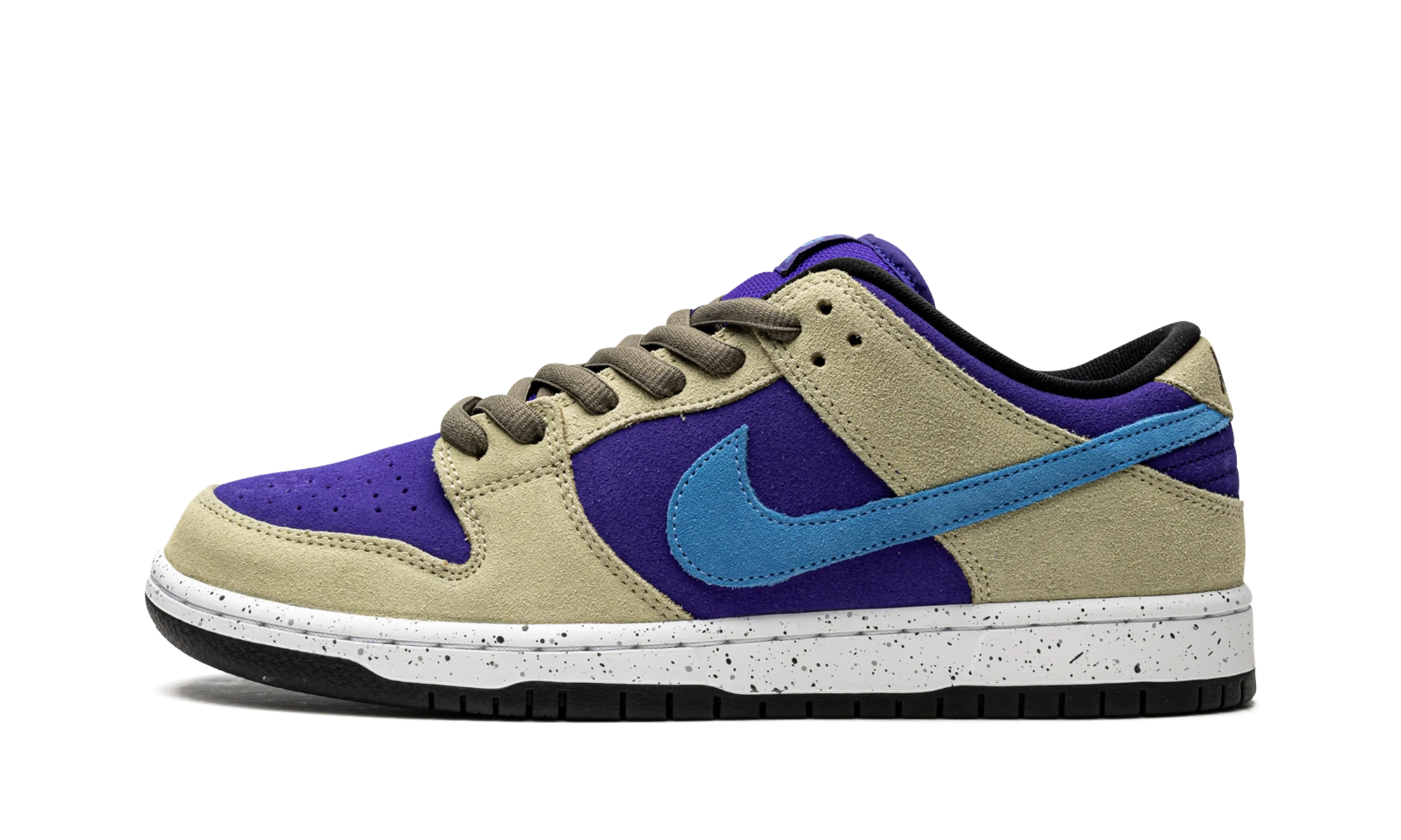 Nike SB Dunk Low ACG Celadon (BQ6817-301) - side view