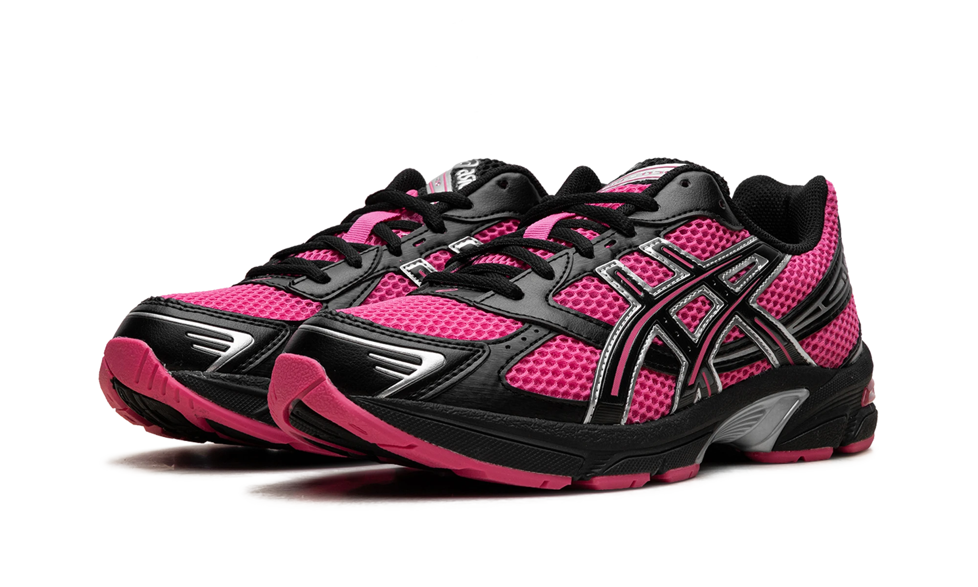 Detail of the inner side of the sneaker ASICS Gel-1130 Pink Black (1202A536-700) rose, noir et argent.