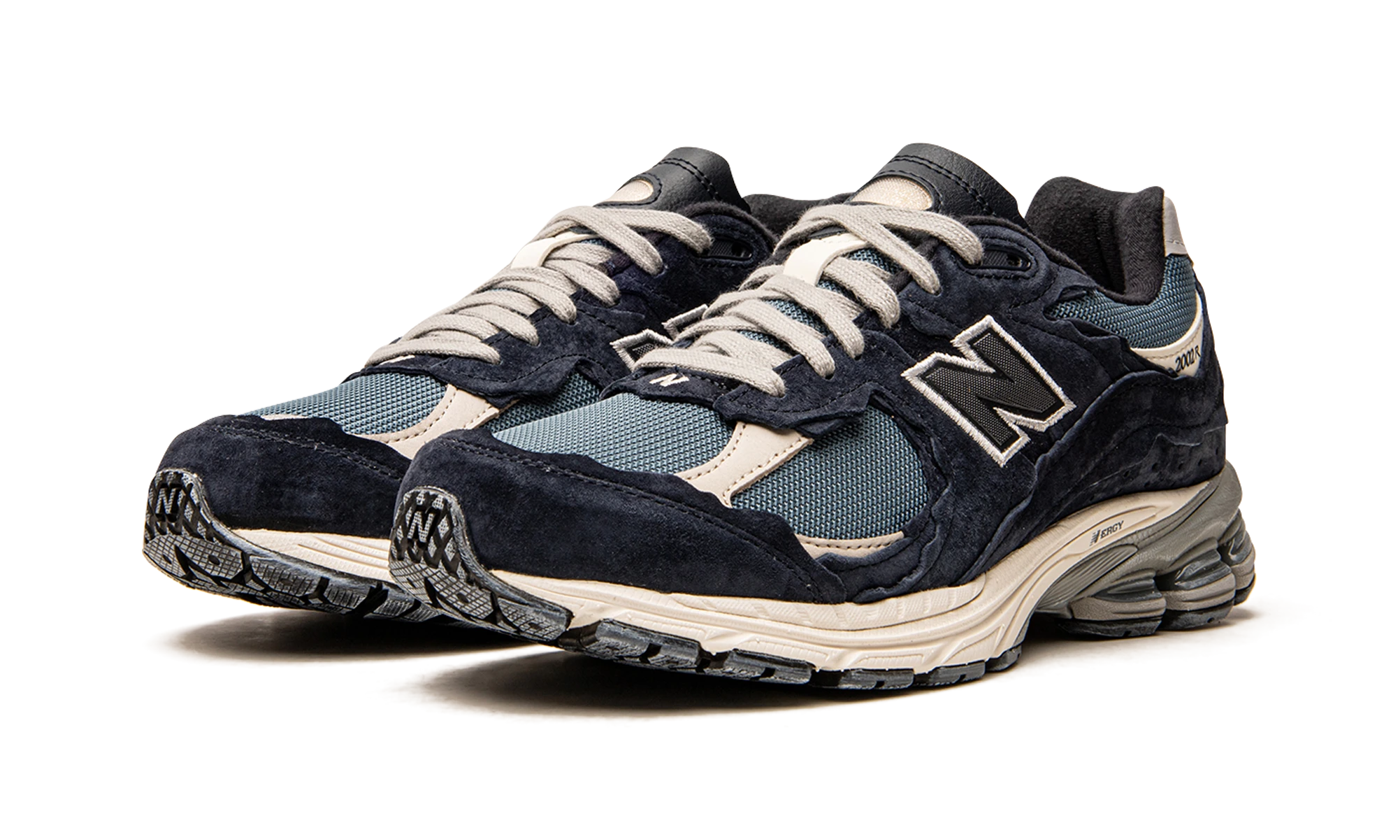 Λεπτομέρεια της εσωτερικής πλευράς αθλητικό παπούτσι New Balance 2002R Protection Pack Dark Navy (M2002RDF) bleu.