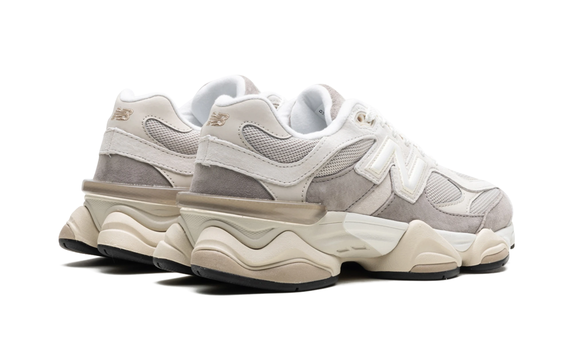 Pair of sneakers New Balance 9060 Oatmeal (U9060JBC) brand new and authentic with original box.