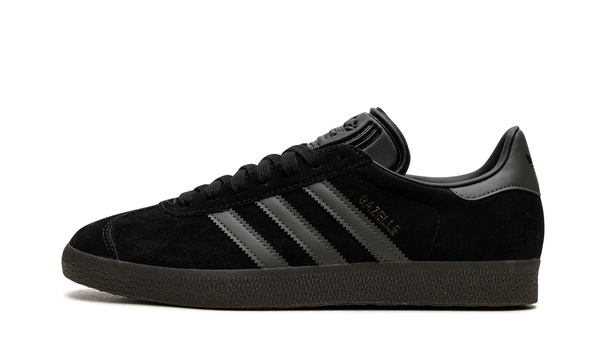 Scarpa Adidas Gazelle Core Black Gum (ID6105) in pelle nero, oro e marrone — vista profilo esterno.