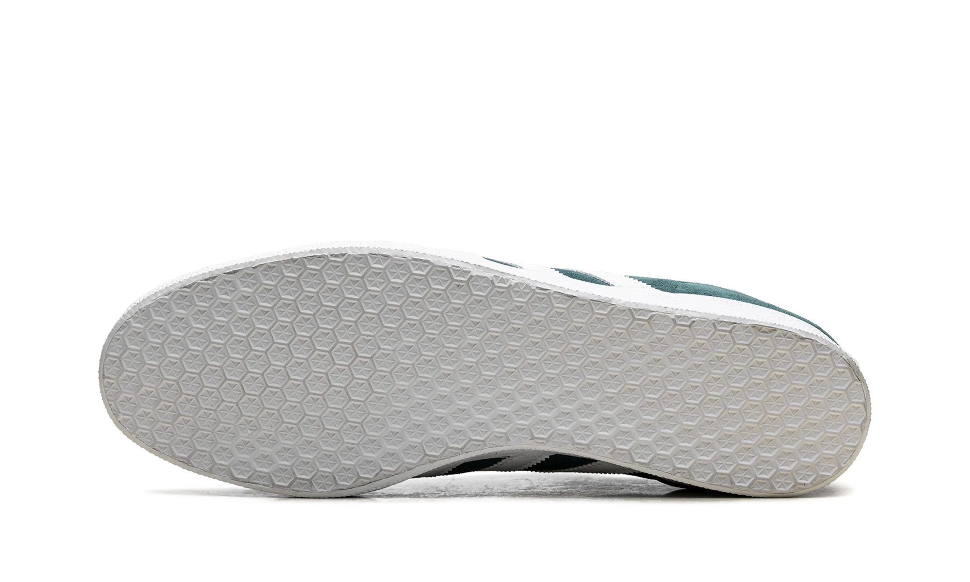 Outer rubber sole of the Adidas Gazelle Mystery Green Cloud White Gold Metallic (JH5383).