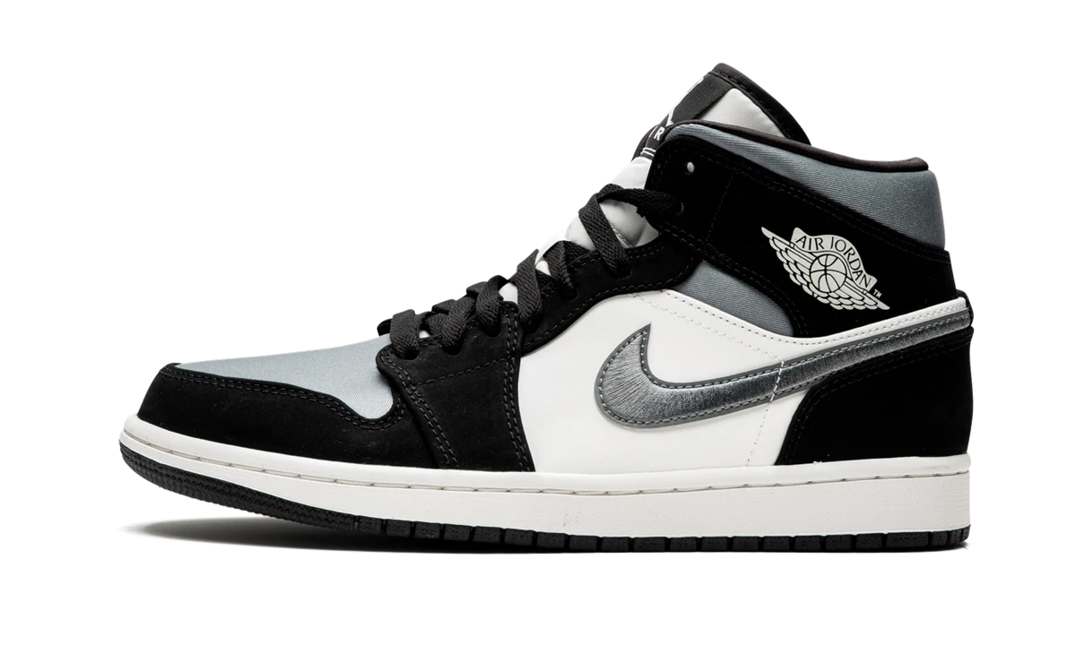 Sneaker Air Jordan Jordan 1 Mid Satin Grey Toe (852542-011) in leather black, grey and beige — outer profile view.