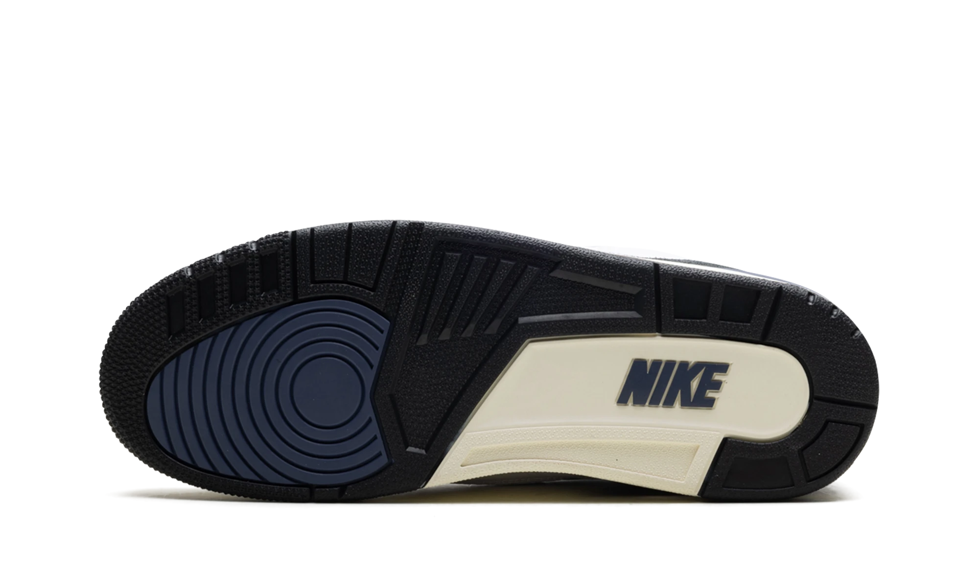 Outer rubber sole of the Air Jordan Jordan 3 Retro OG SP A Ma Maniére Diffused Blue (HV8571-100).