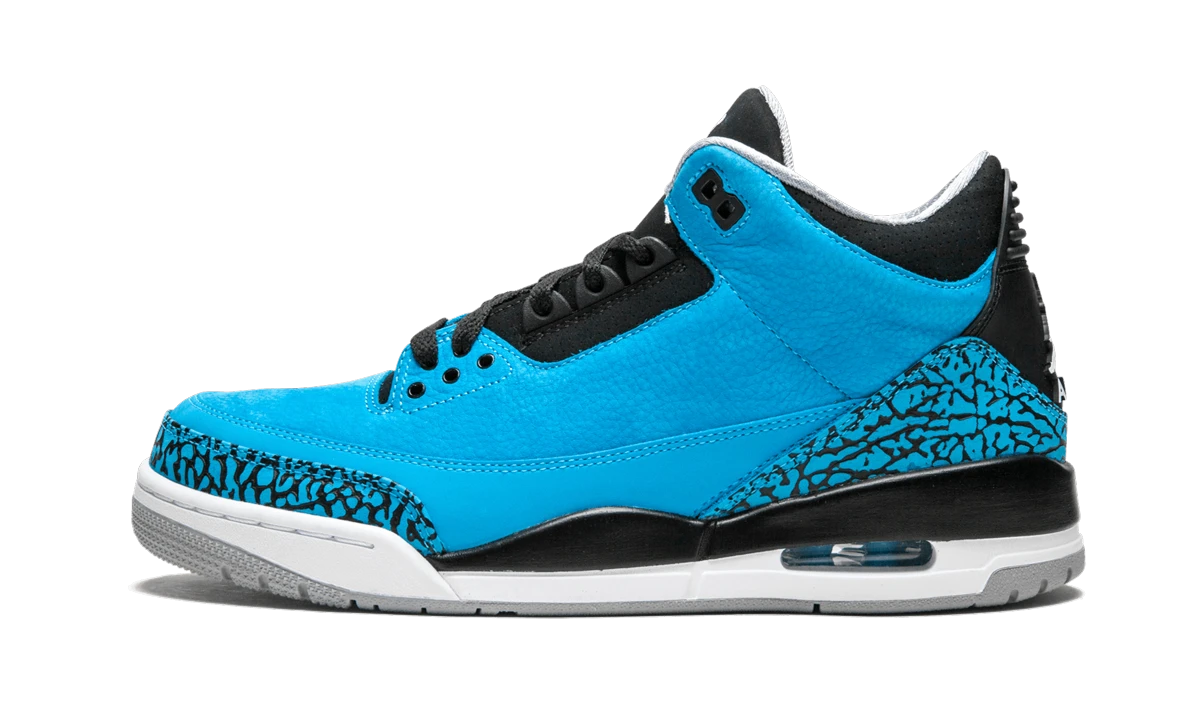 Sneaker Air Jordan Jordan 3 Retro Powder Blue in leather black, blue and grey, available in Europe — outer profile view.