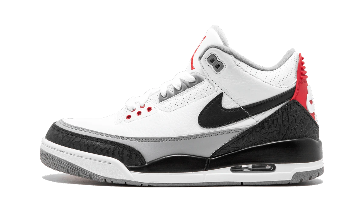 Sneaker Air Jordan Jordan 3 Retro Tinker Hatfield in leather white, black and red, available in Europe — outer profile view.