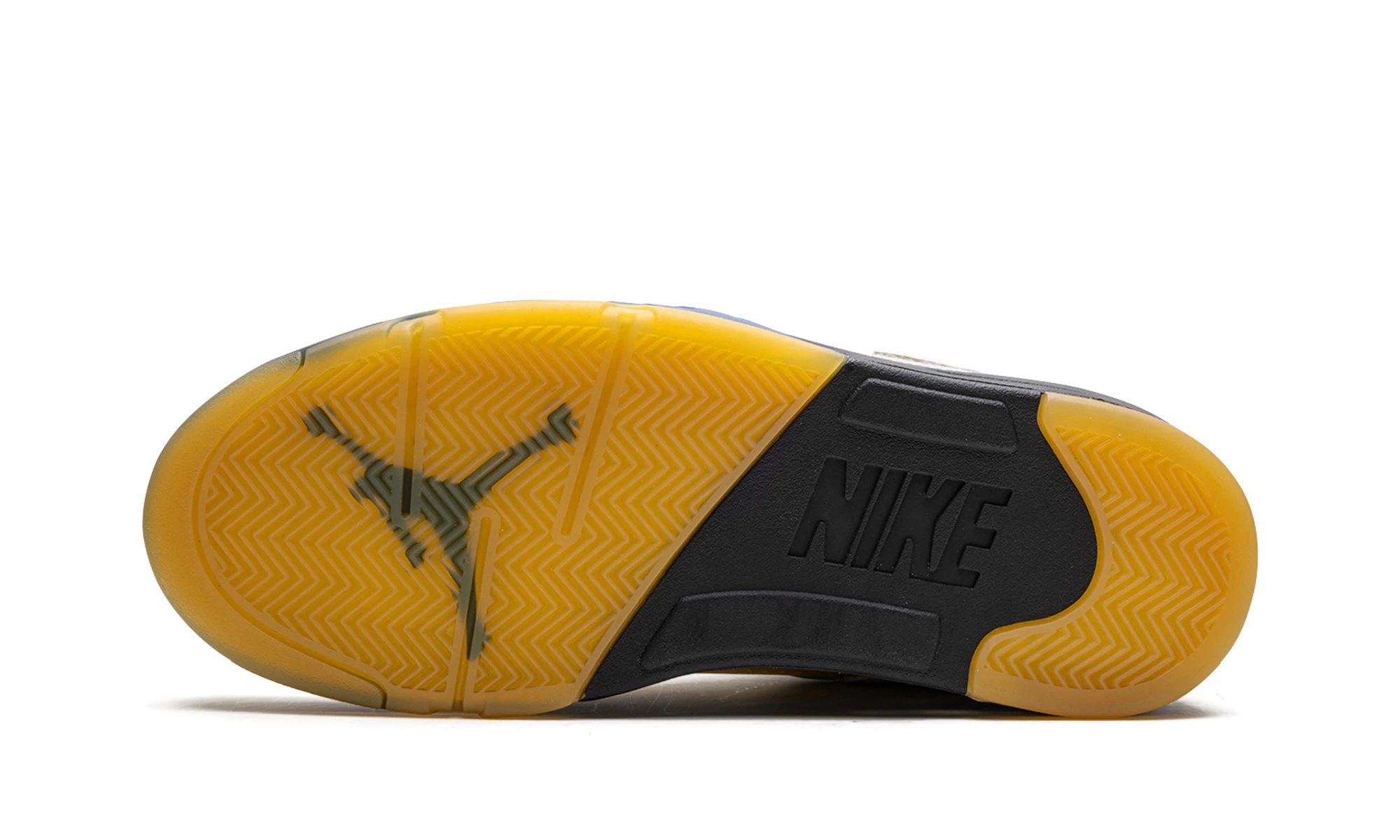 Outer rubber sole of the Air Jordan Jordan 5 Retro A Ma Maniére Dawn (FZ5758-004).