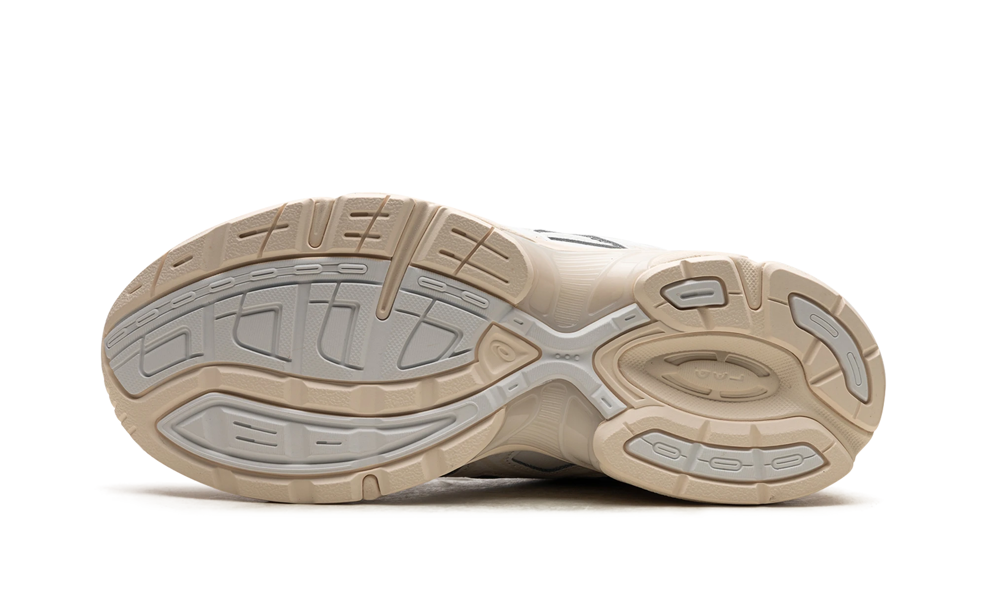 Outer rubber sole of the ASICS Gel-1130 White Cream (1201A844-100).