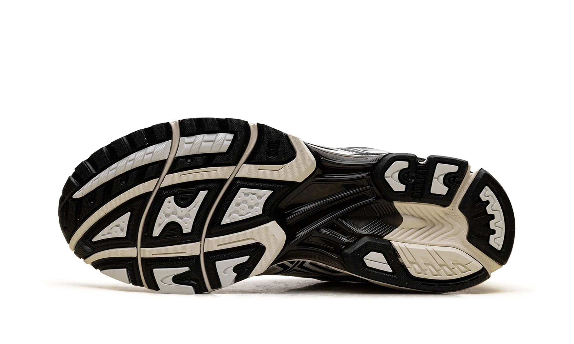 Outer rubber sole of the ASICS Gel-Nimbus 10.1 White Ivory (1203A543-108).