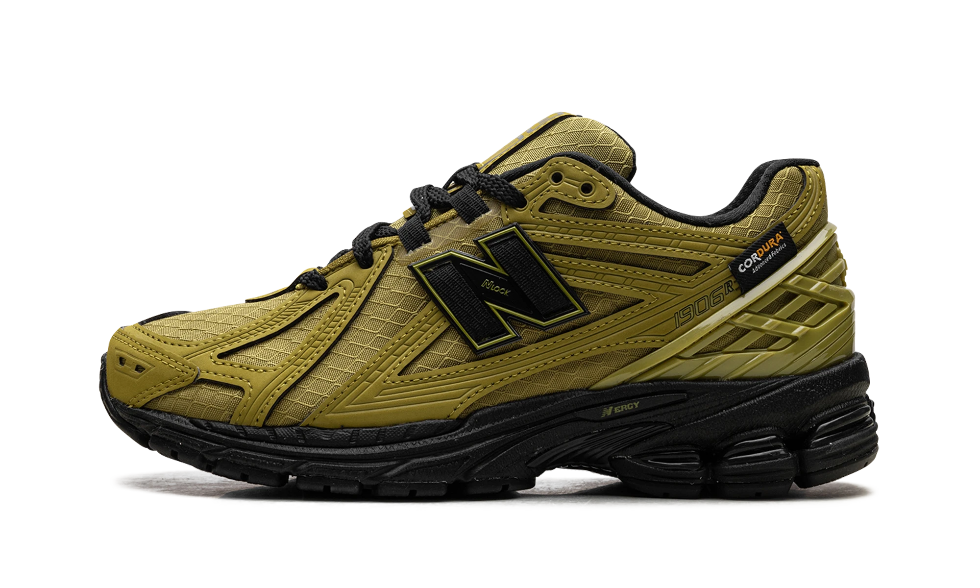 Sneaker New Balance 1906R Cordura Marshland Black in leather black, available in Europe — outer profile view.