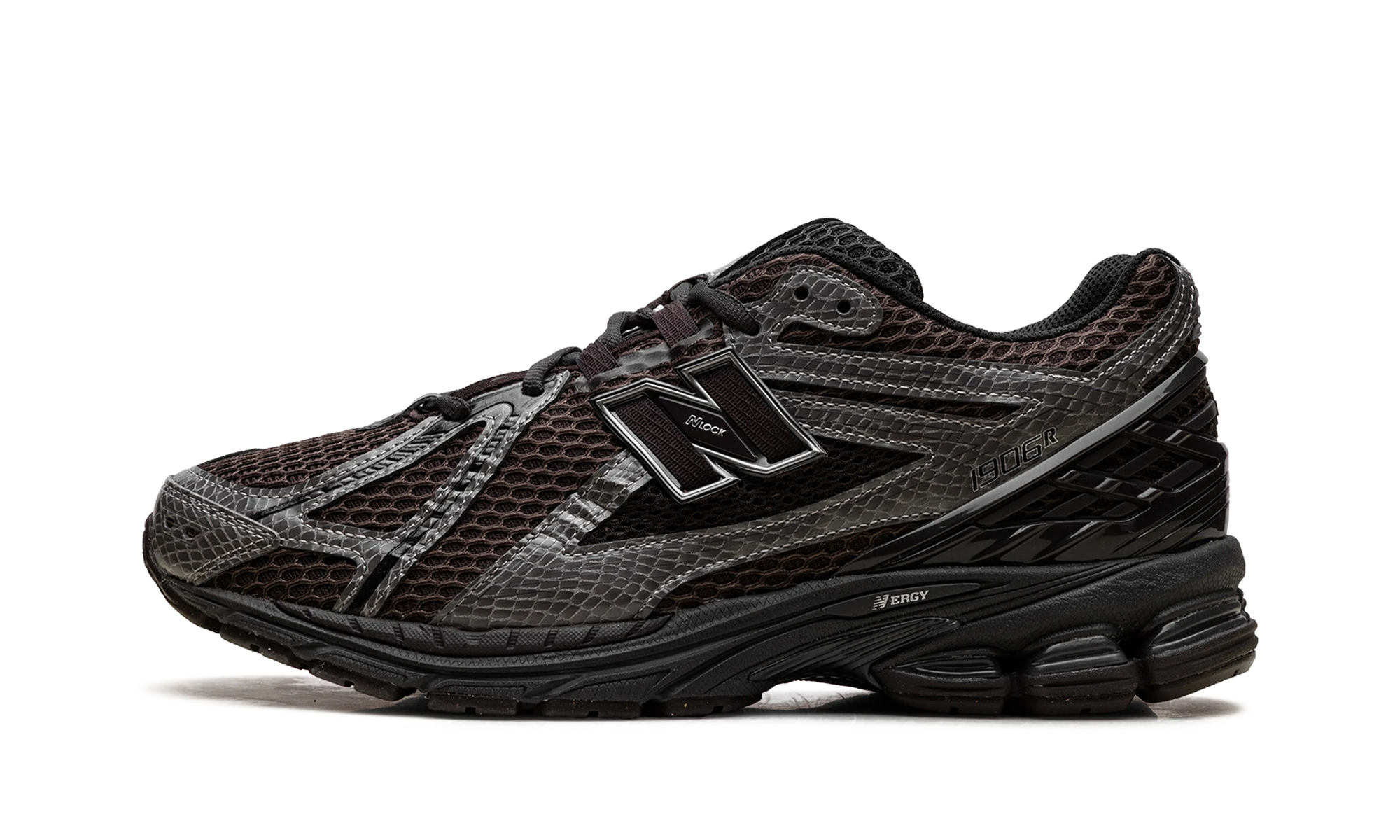 Sneaker New Balance 1906R Snakeskin Thunder Brown in leather brown and black, available in Europe — outer profile view.