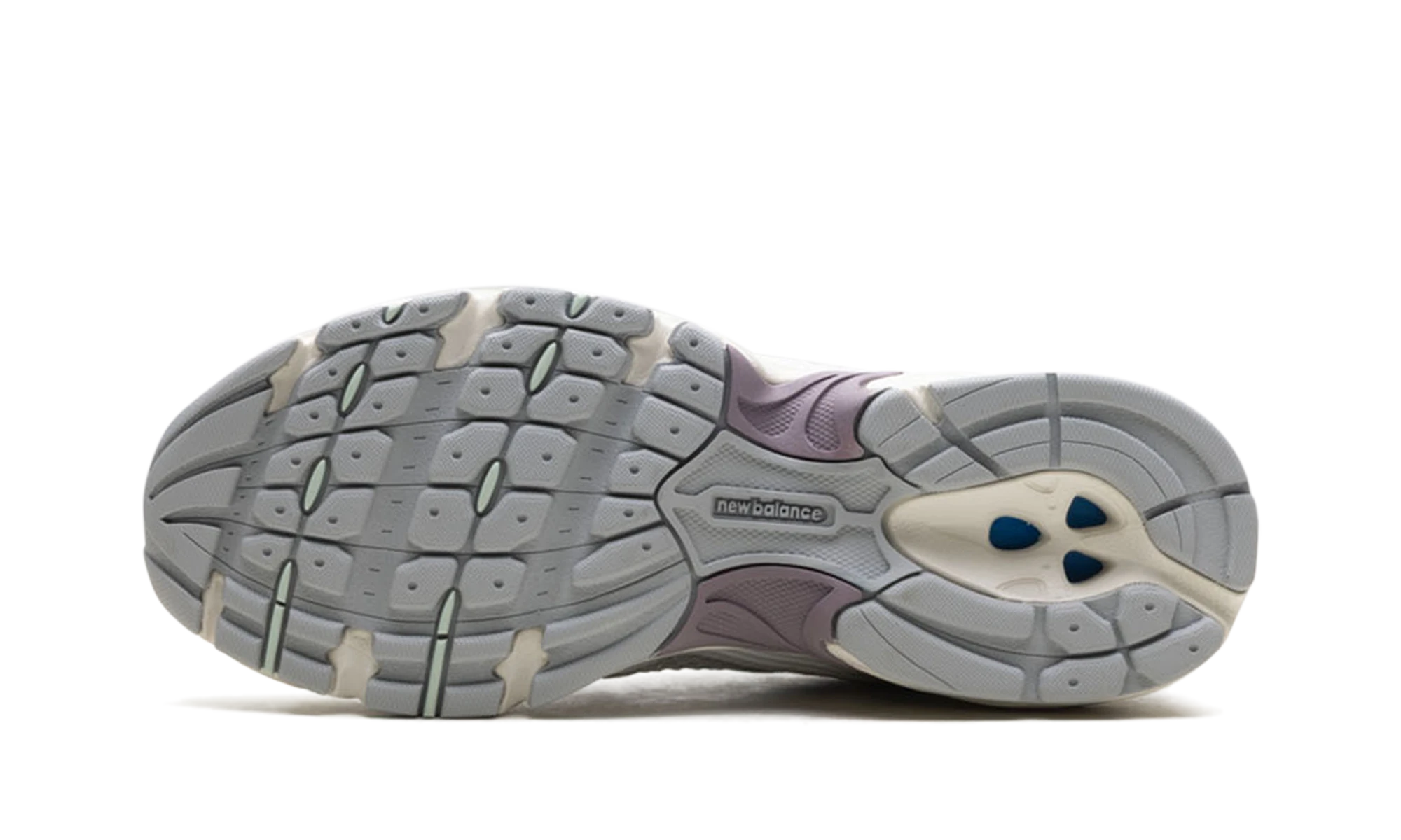 Outer rubber sole of the New Balance 530 Sea Salt Ice Wine (U530NEB).