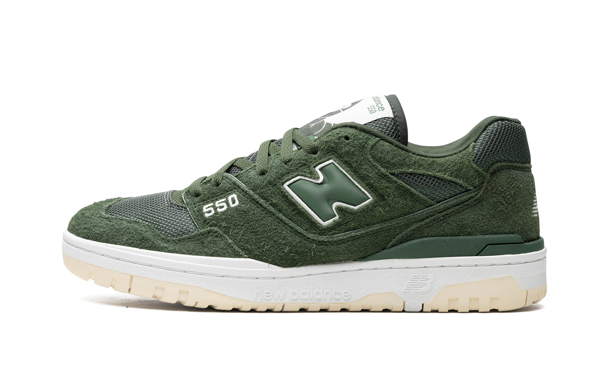 Sneaker New Balance 550 Suede Nori in leather, available in Europe — outer profile view.