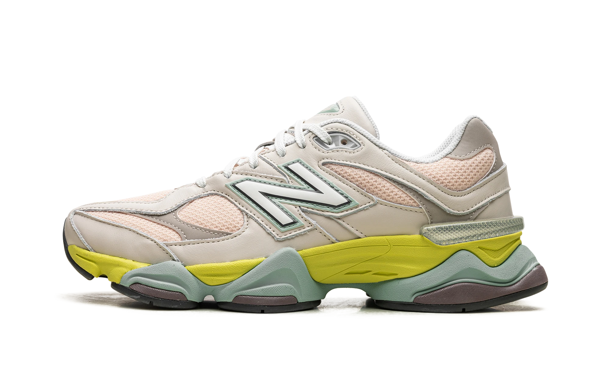Sneaker New Balance 9060 Moonbeam Vintage Rose Lime (U9060GCB) in leer roze en groen — zijaanzicht.