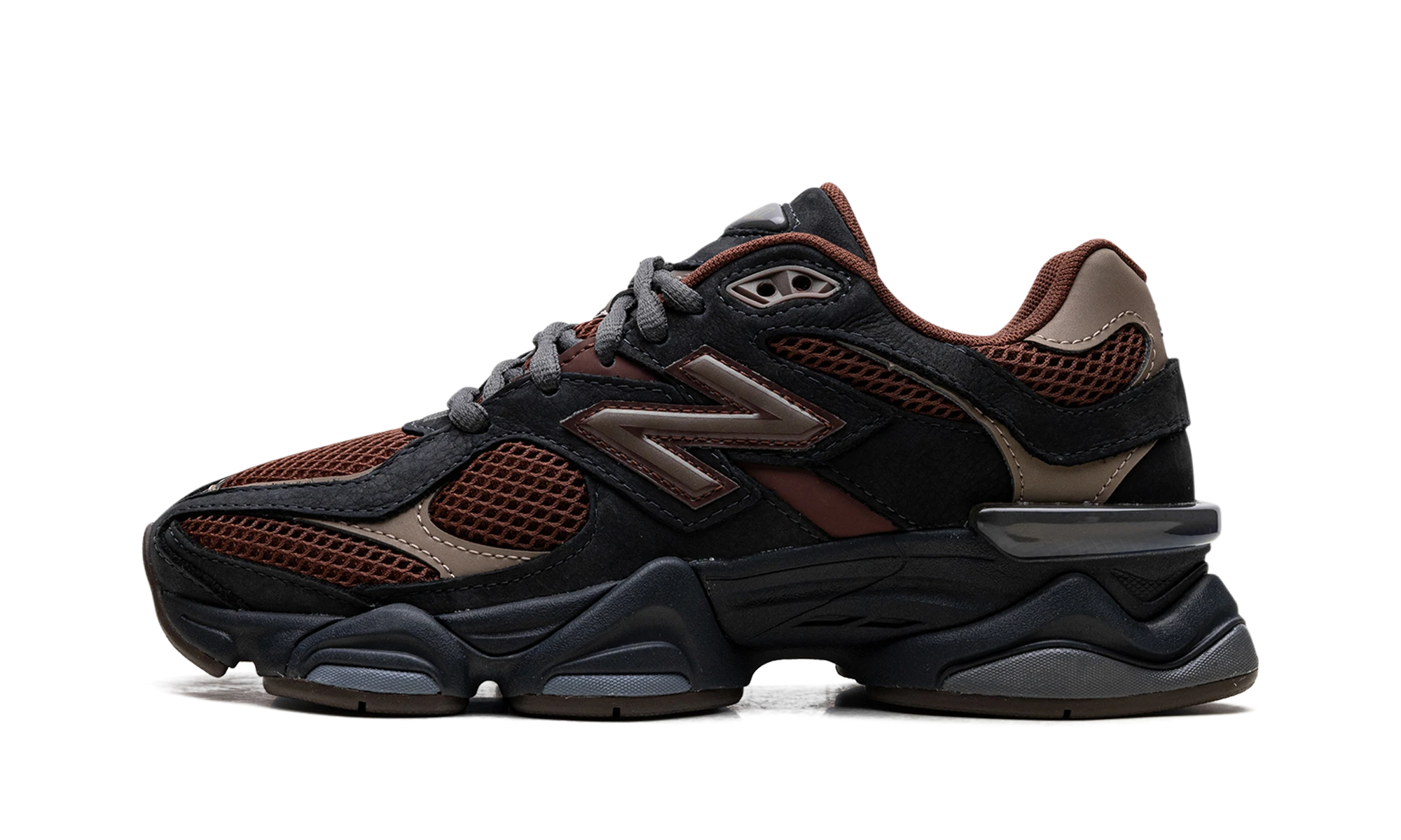 Sneaker New Balance 9060 Phantom Rich Oak (U9060RFB) in leer zwart en beige — zijaanzicht.