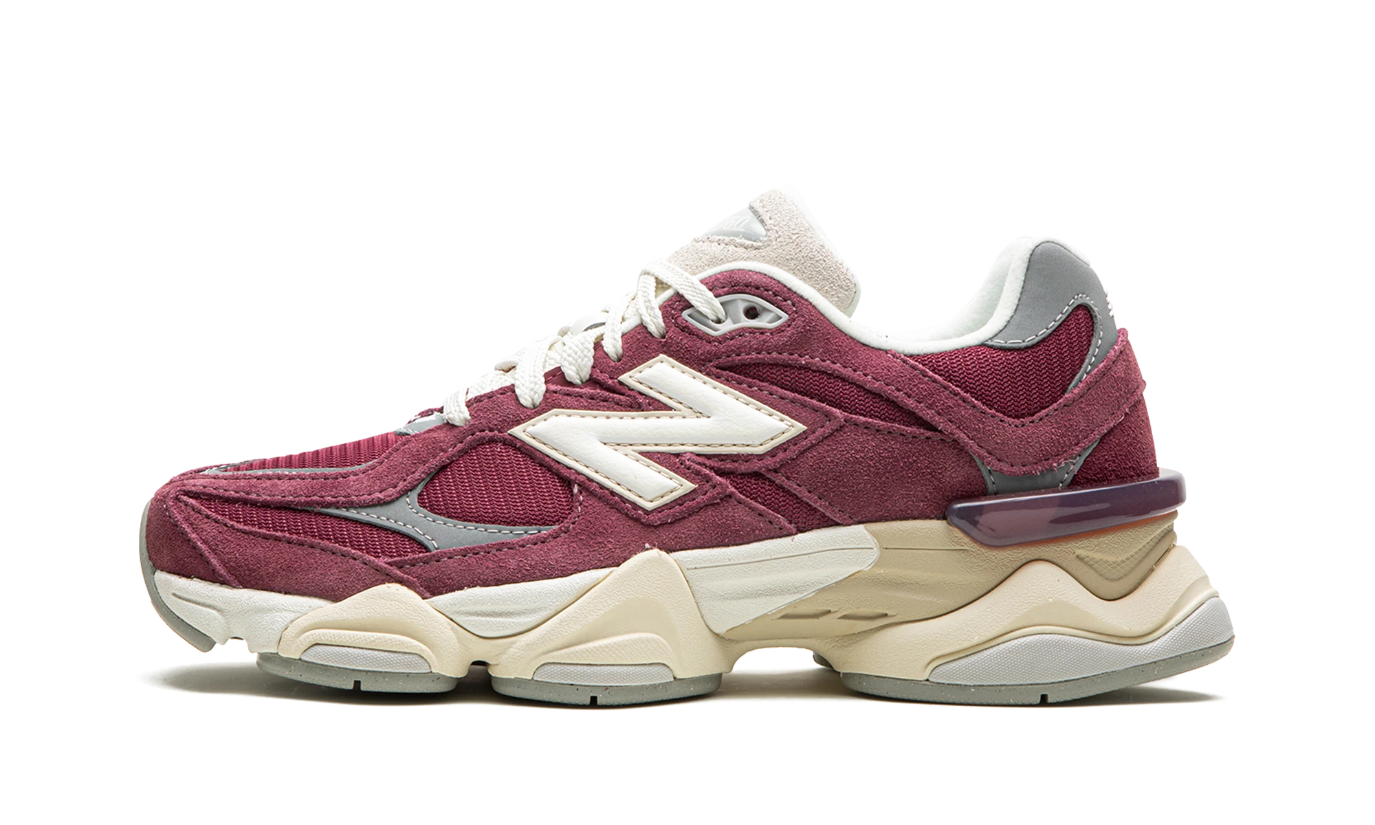 Sneaker New Balance 9060 Washed Burgundy (U9060VNA) in leer bruin, beige en grijs — zijaanzicht.