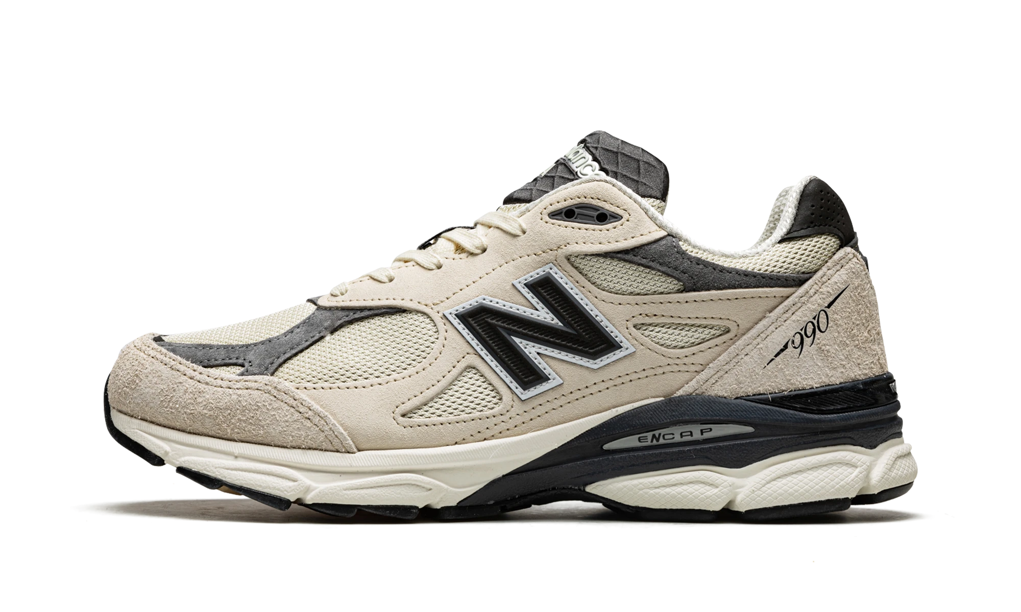 Sneaker New Balance 990v3 MiUSA Teddy Santis Moonbeam (M990AD3) in leather — outer profile view.