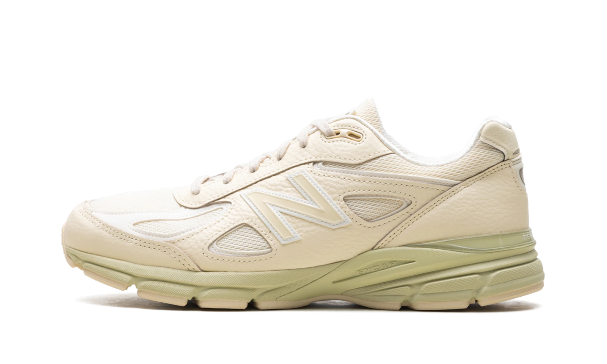 Sneaker New Balance 990v4 MiUSA Macadamia Nut (U990BO4) in leather beige and green — outer profile view.