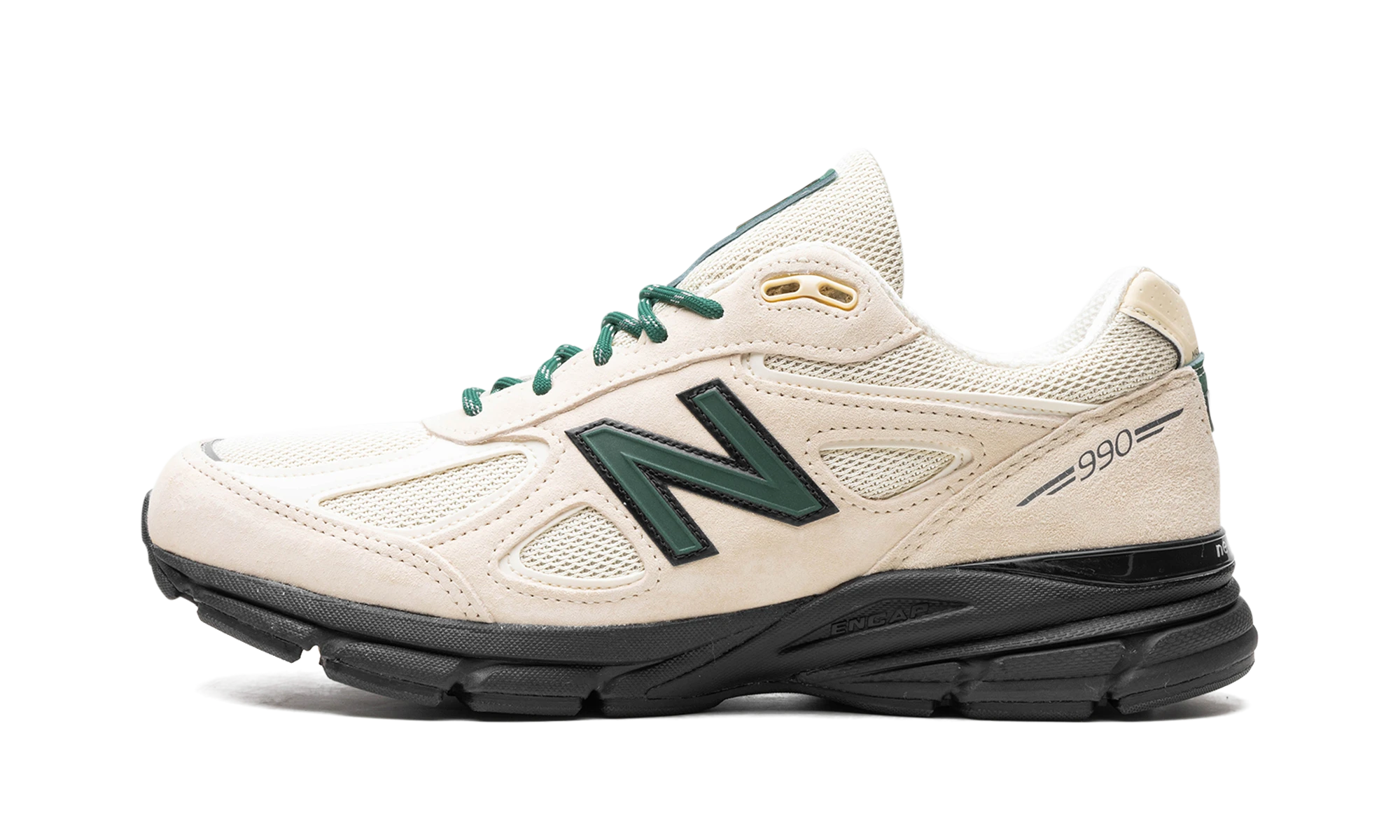 Scarpa New Balance 990v4 MiUSA Teddy Santis Macadamia Nut (U990GB4) in pelle nero — vista profilo esterno.