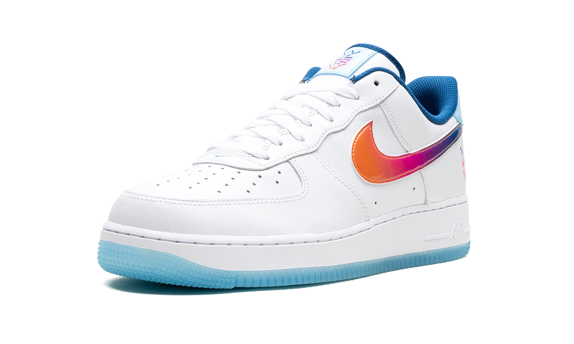 Outer rubber sole of the Nike Air Force 1 Low '07 PRM NY vs. NY (HF4833-100).