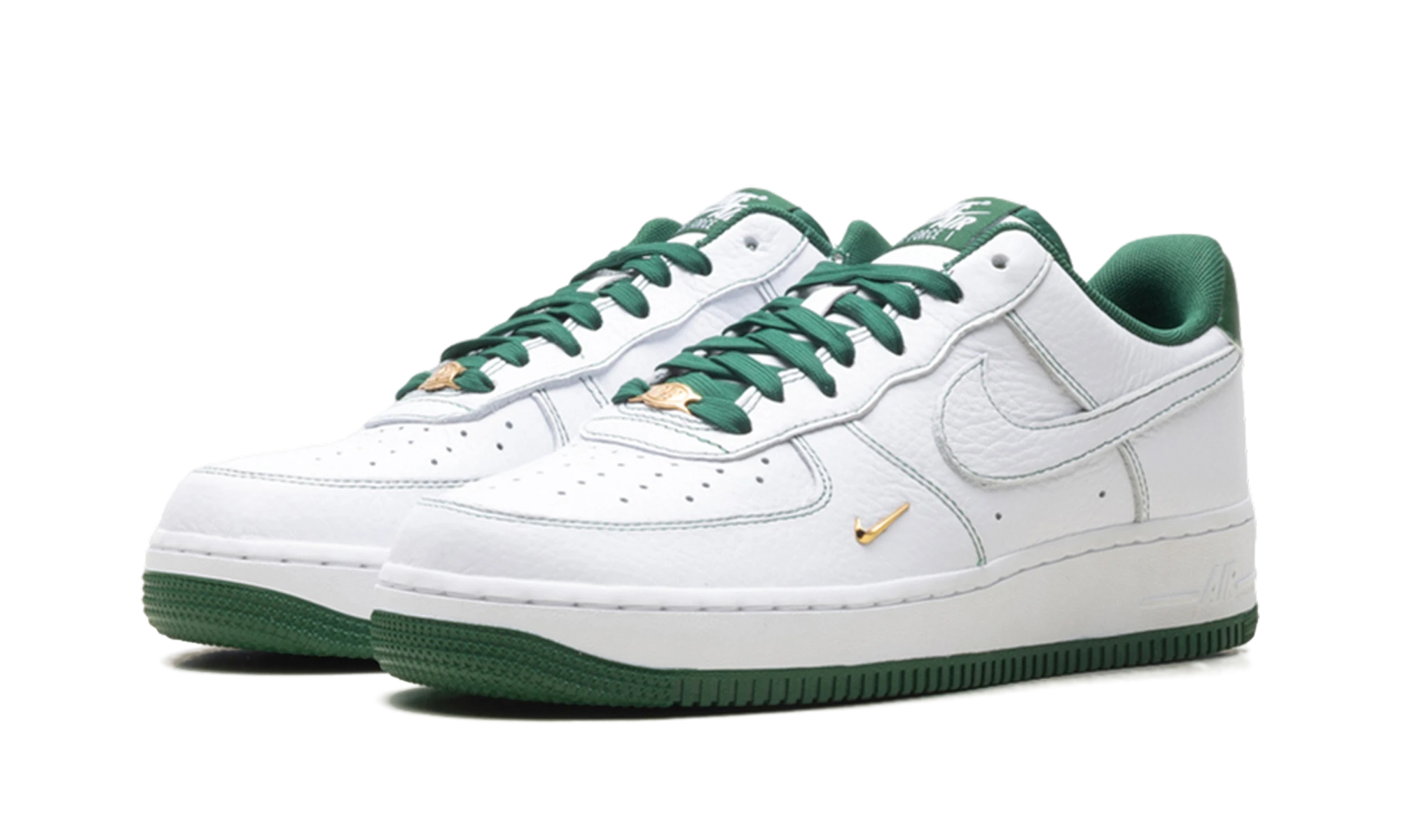 Detail of the inner side of the sneaker Nike Air Force 1 Low Mini Jewel White Gorge Green (IB6543-102) blanc, or et vert.
