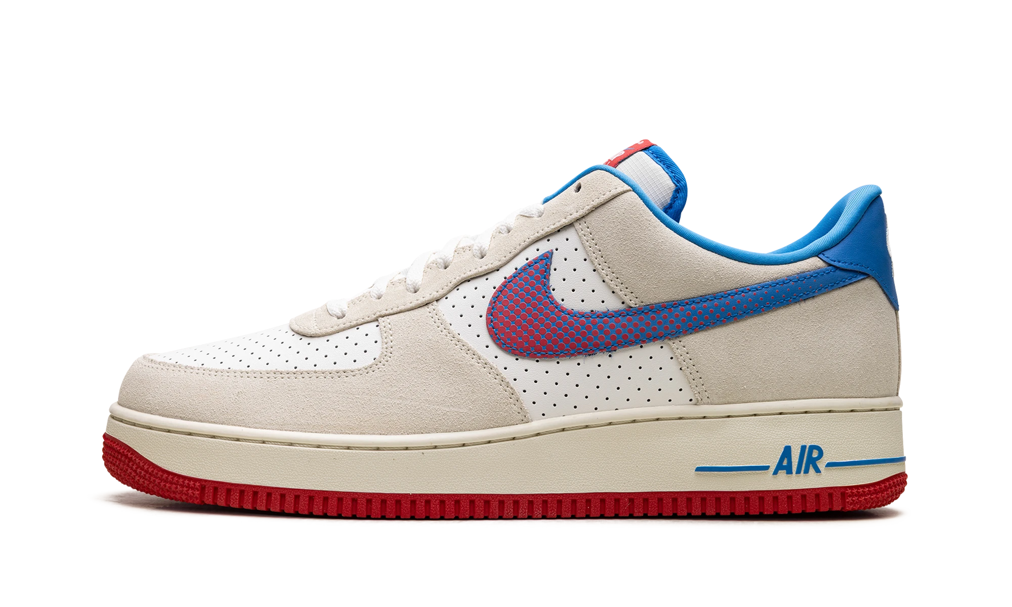 Sneaker Nike Air Force 1 Low Nike Inc Pop Art in canvas white, beige and blue, available in Europe — outer profile view.