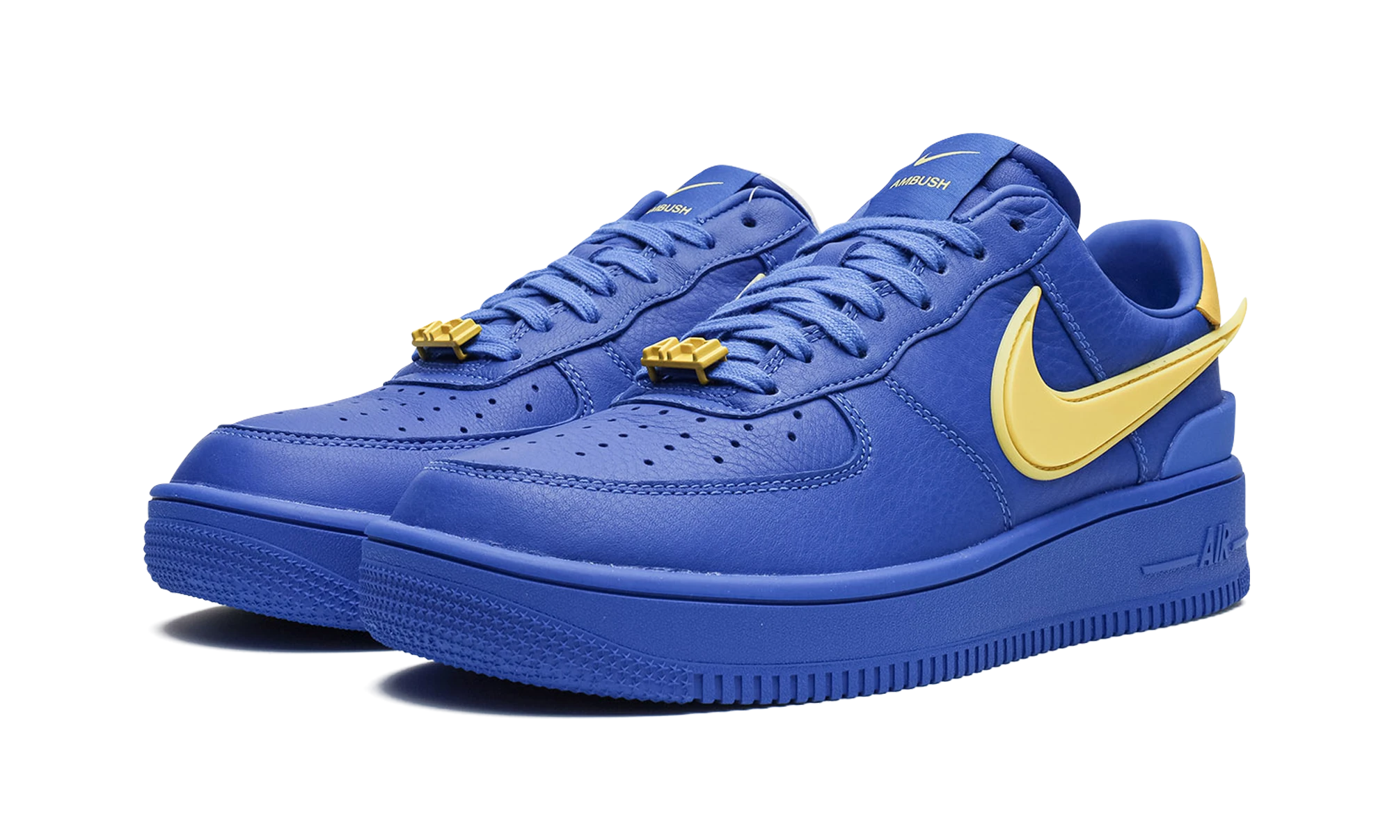 Detail of the inner side of the sneaker Nike Air Force 1 Low SP AMBUSH Game Royal bleu.