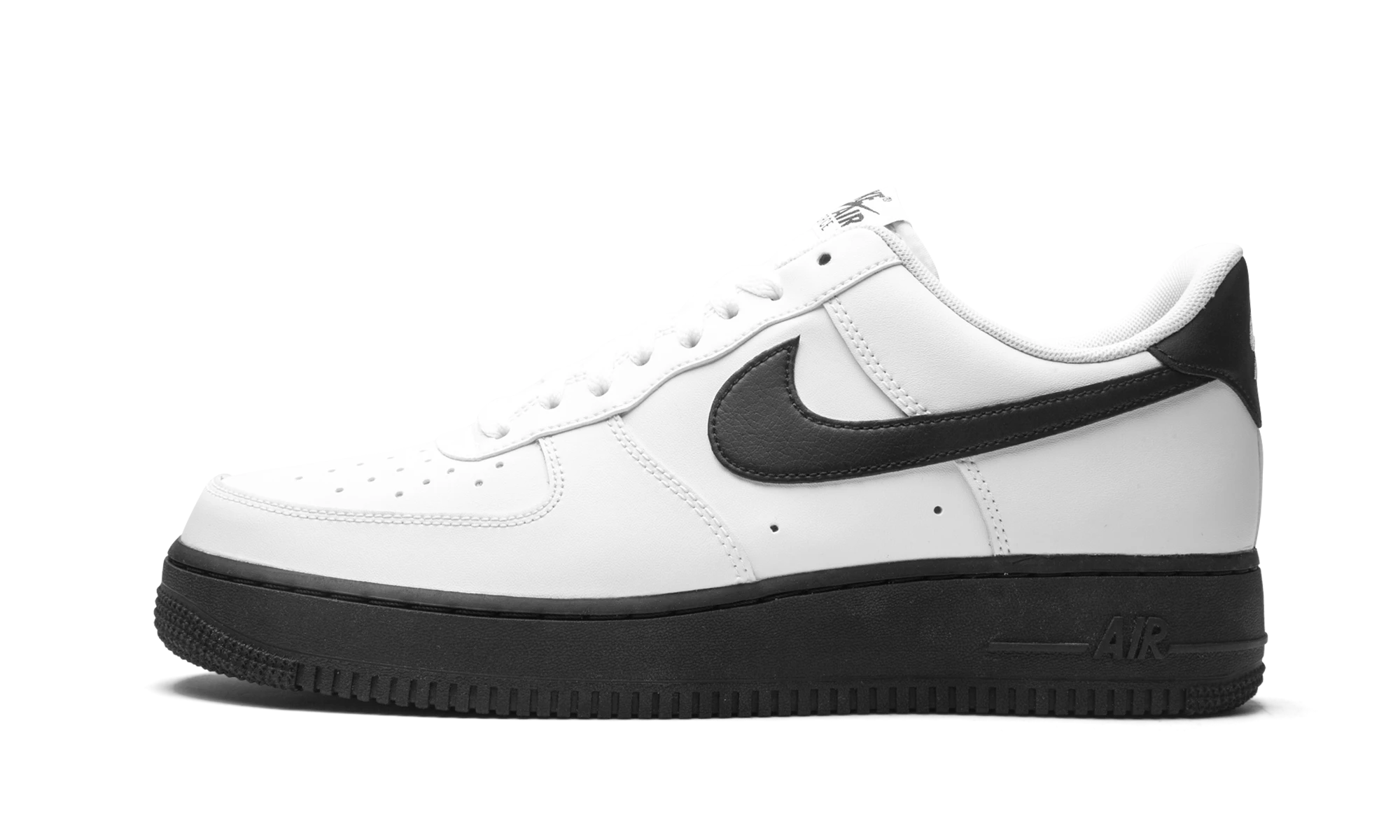 Sneaker Nike Air Force 1 Low White Black Midsole (CK7663-101) in leather white and black — outer profile view.