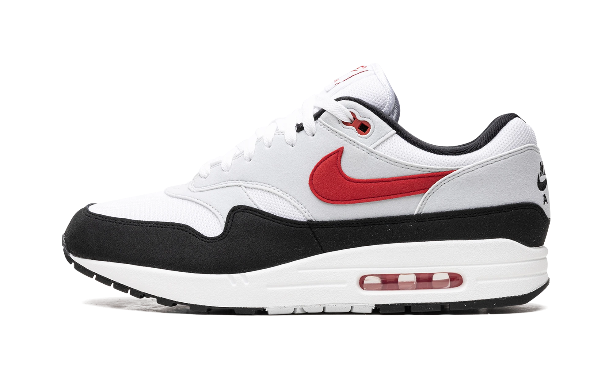 Sneaker Nike Air Max 1 Chili 2.0 (FD9082-101) in leather white, black and red — outer profile view.