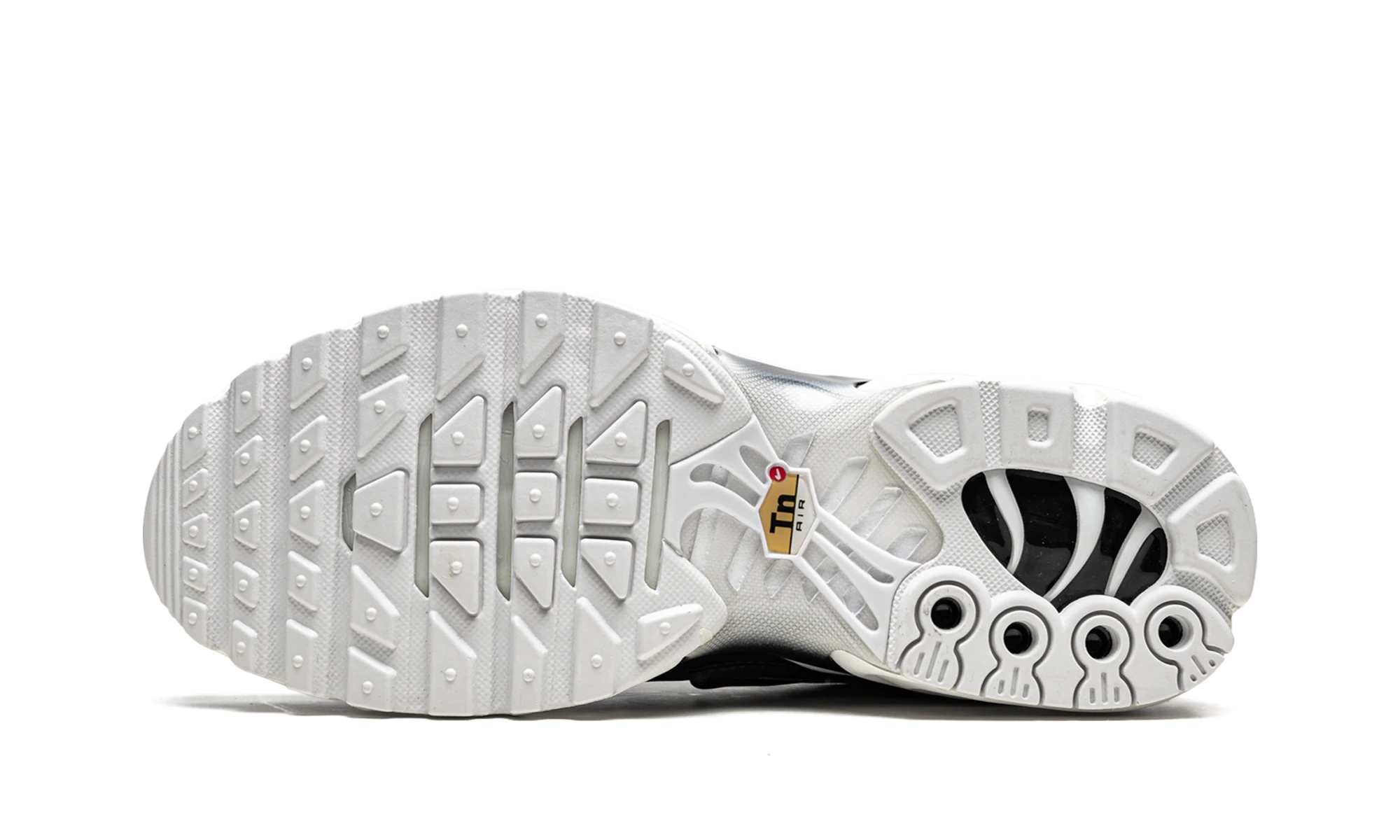 Outer rubber sole of the Nike Air Max Plus Black White (DM2362-001).