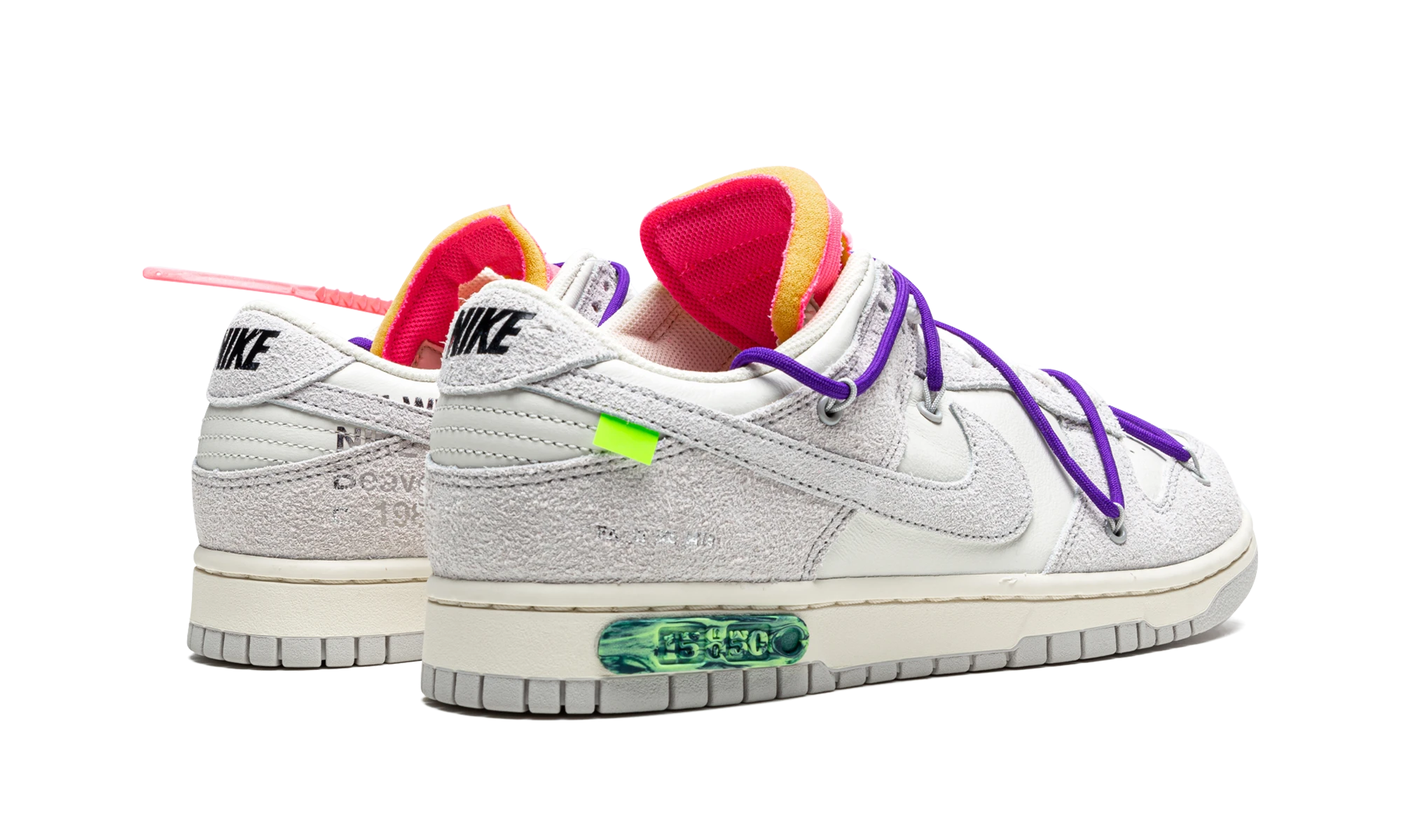 Чифт маратонки Nike Dunk Low Off-White Lot 15 (DJ0950-101) – нови и автентични с оригинална кутия.