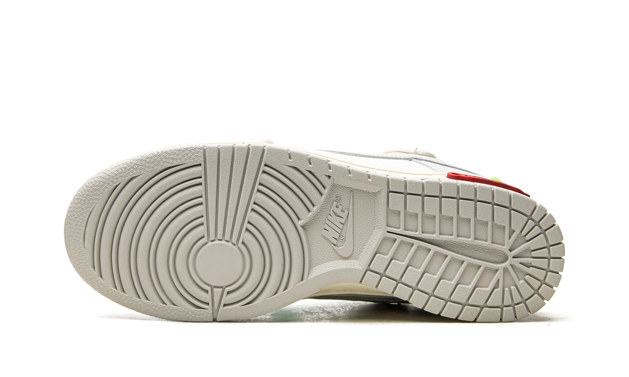 Outer rubber sole of the Nike Dunk Low Off-White Lot 25 (DM1602-121).