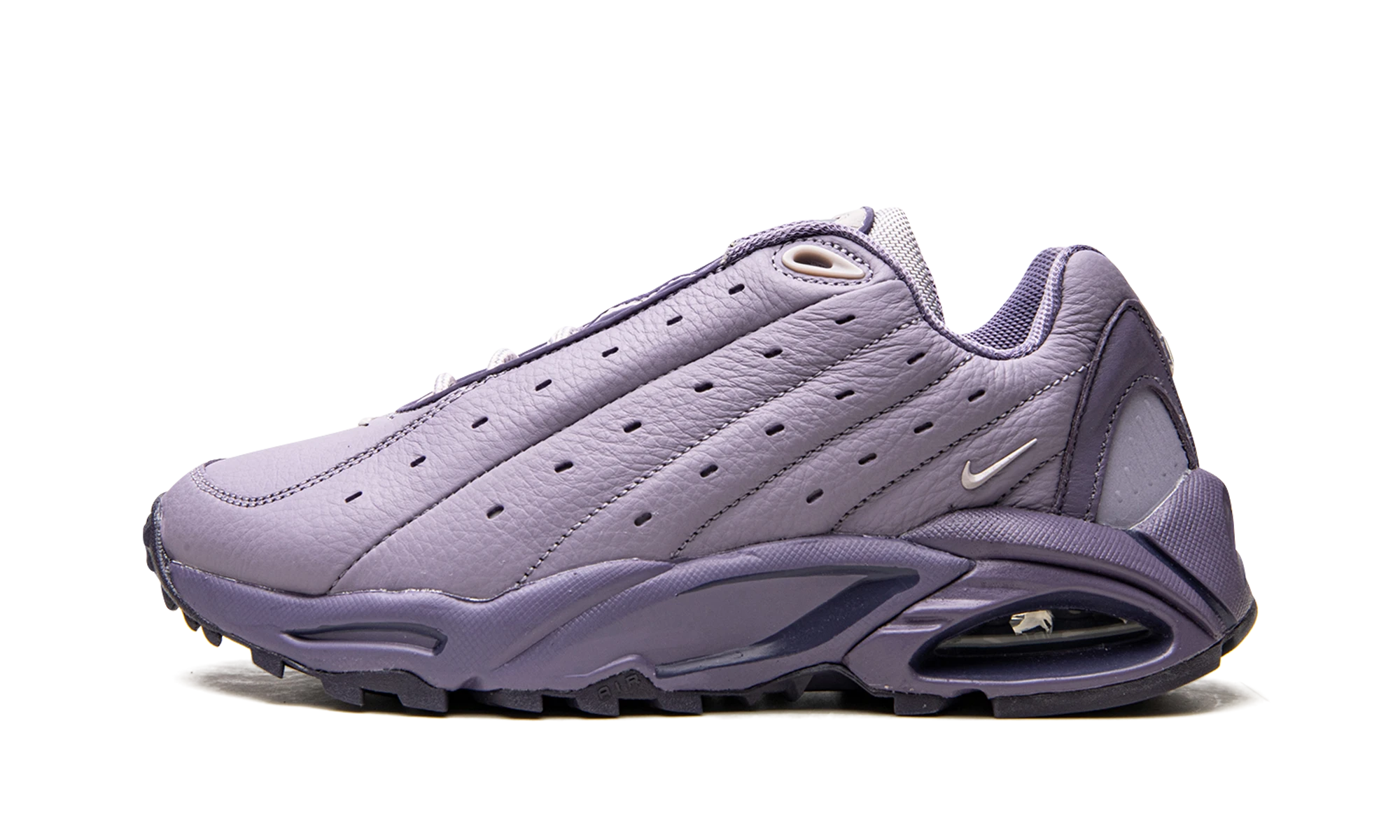 Sneaker Nike Hot Step Air Terra Drake NOCTA Violet Haze (DH4692-500) in leather purple — outer profile view.