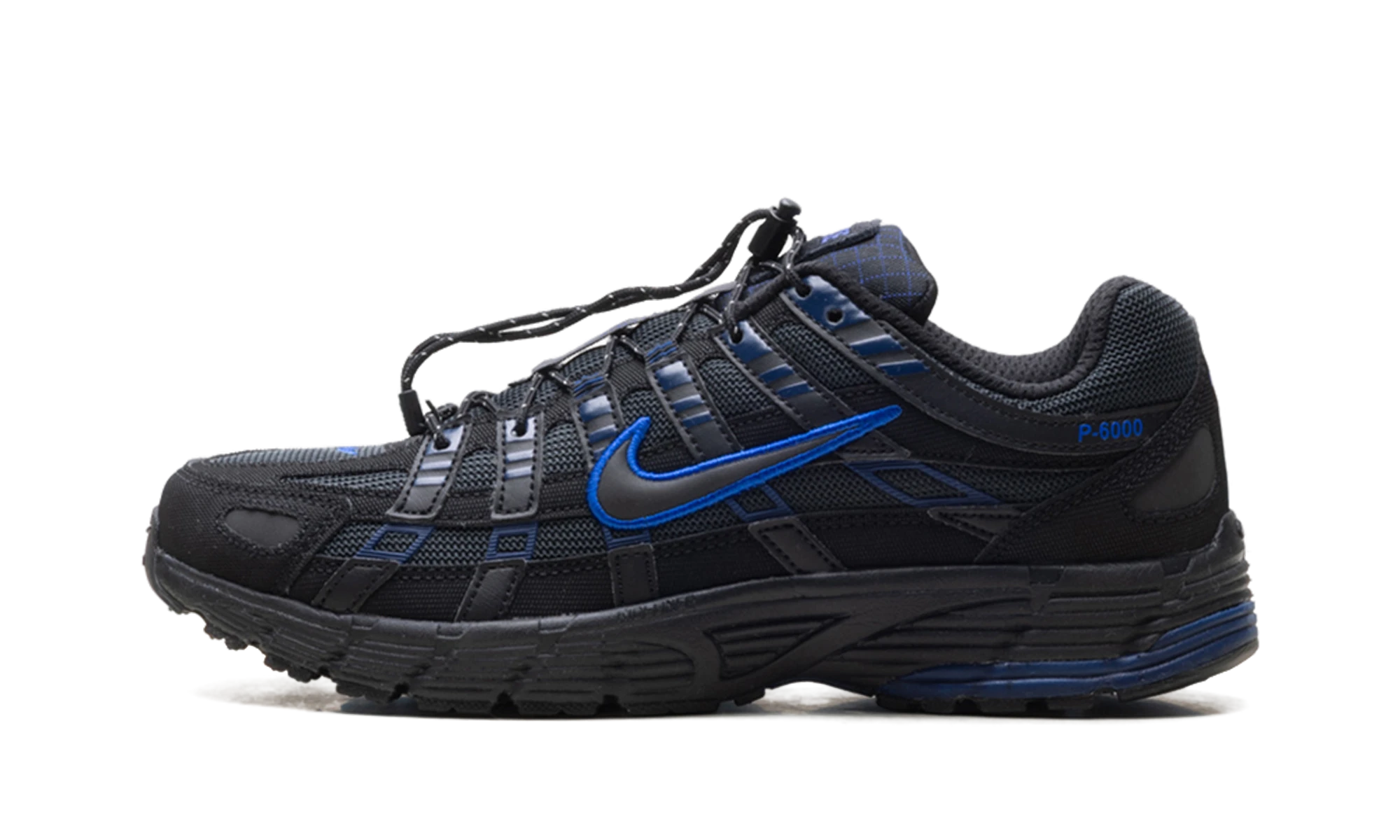 Detail of the inner side of the sneaker Nike P-6000 Black Anthracite Blue Void noir et bleu.