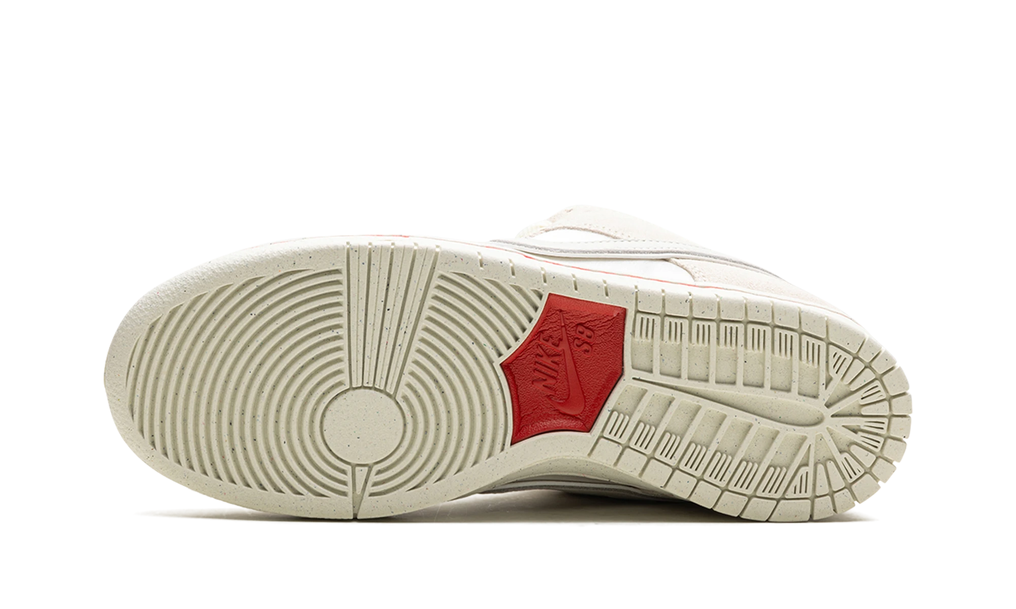 Outer rubber sole of the Nike SB Dunk Low City of Love Light Bone (FZ5654-100).