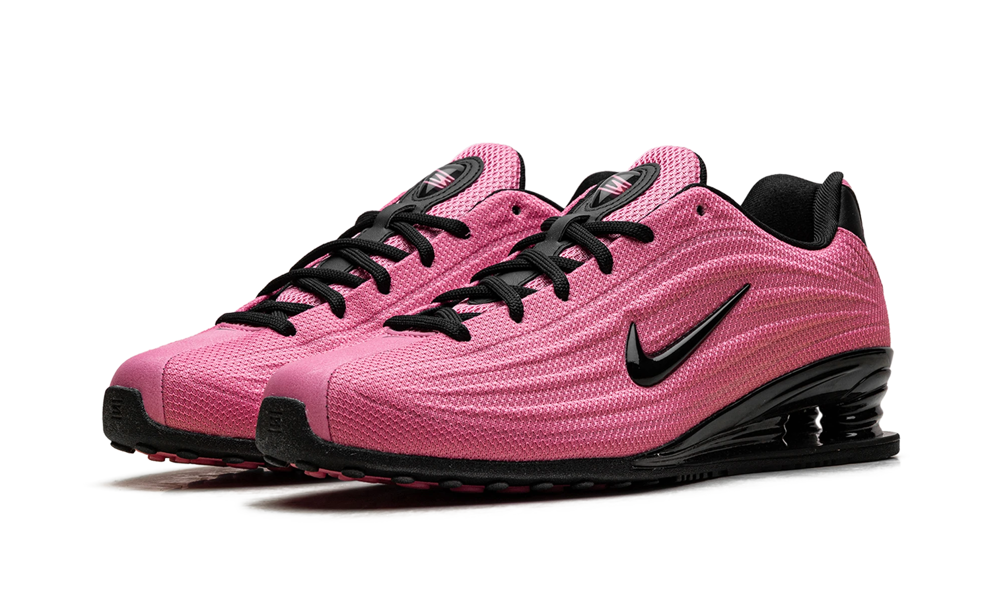 Détail du côté intérieur de la basket Nike Shox Z Pinksicle Black (HQ7540-601) noir.