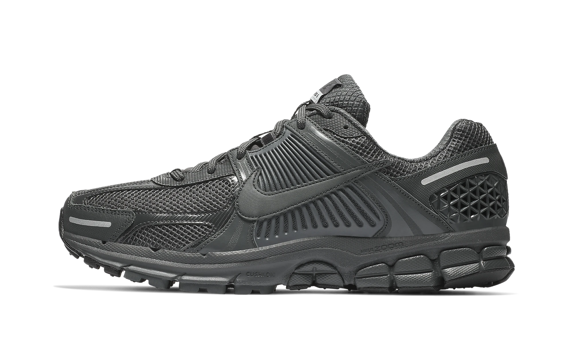Sneaker Nike Zoom Vomero 5 Anthracite in mesh black and grey, available in Europe — outer profile view.