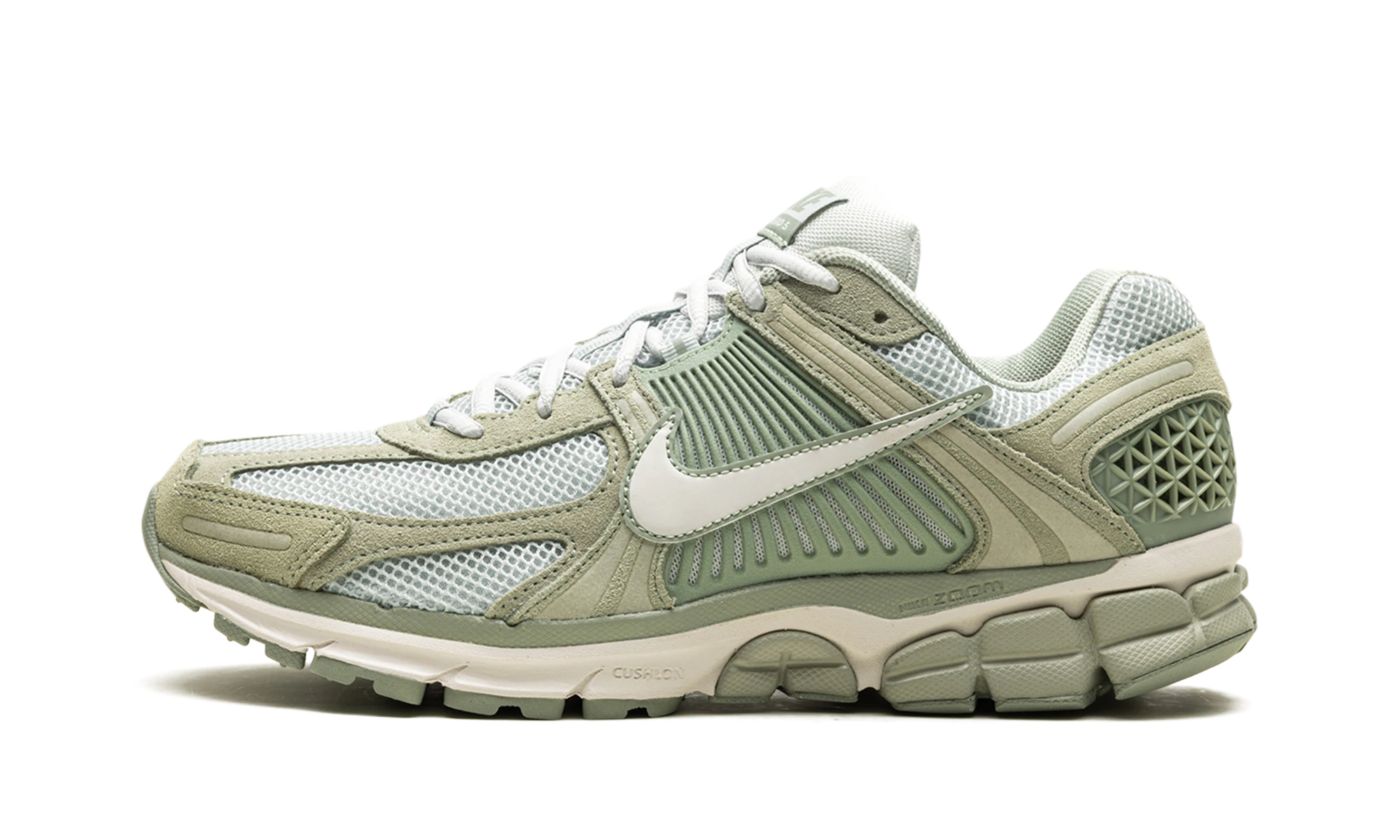 Zapatilla Nike Zoom Vomero 5 Jade Horizon (HF1553-300) en cuero negro, plata y blanco — vista de perfil exterior.