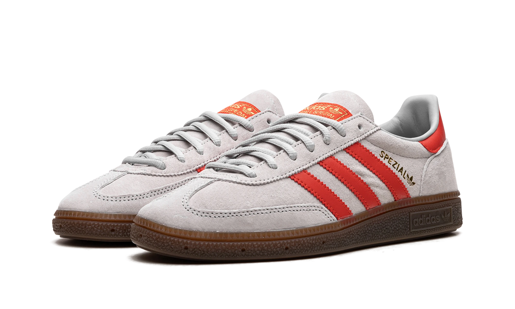 Detail of the inner side of the sneaker Adidas Handball Spezial Grey Hi-Res Red (EF5747) gris, rouge et or.