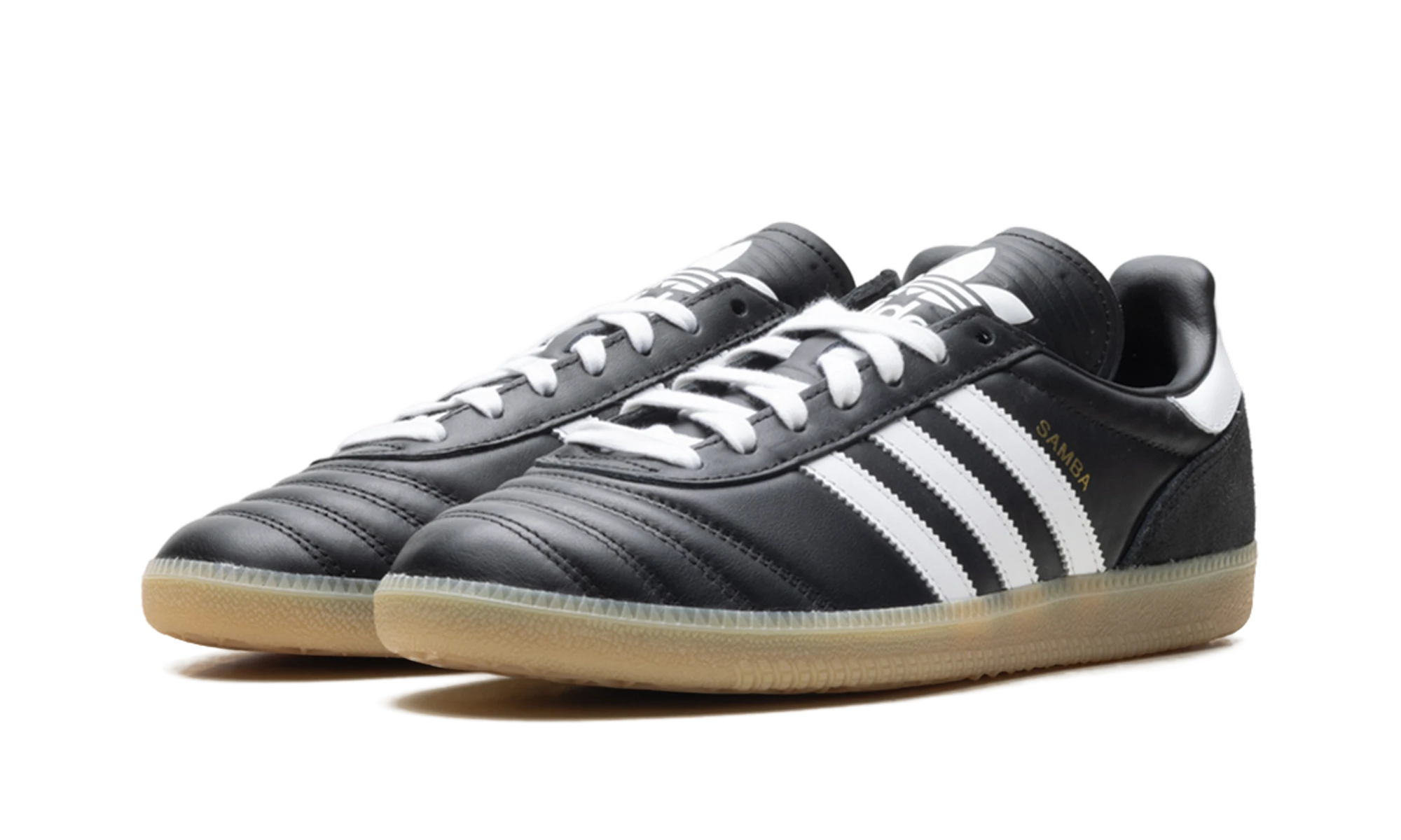 Detail of the inner side of the sneaker Adidas Samba JP Black White Gum (JQ9056) noir, blanc et marron.
