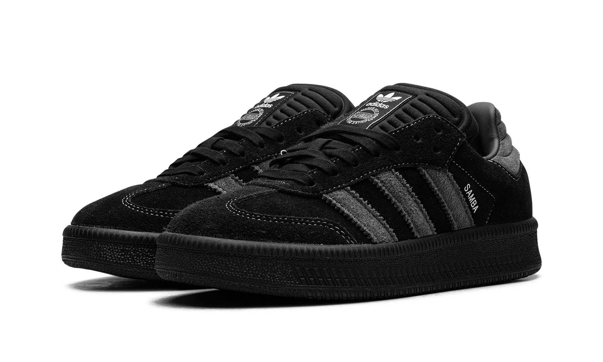 Dettaglio del lato interno della scarpa Adidas Samba XLG Black Carbon (IH2219) noir.