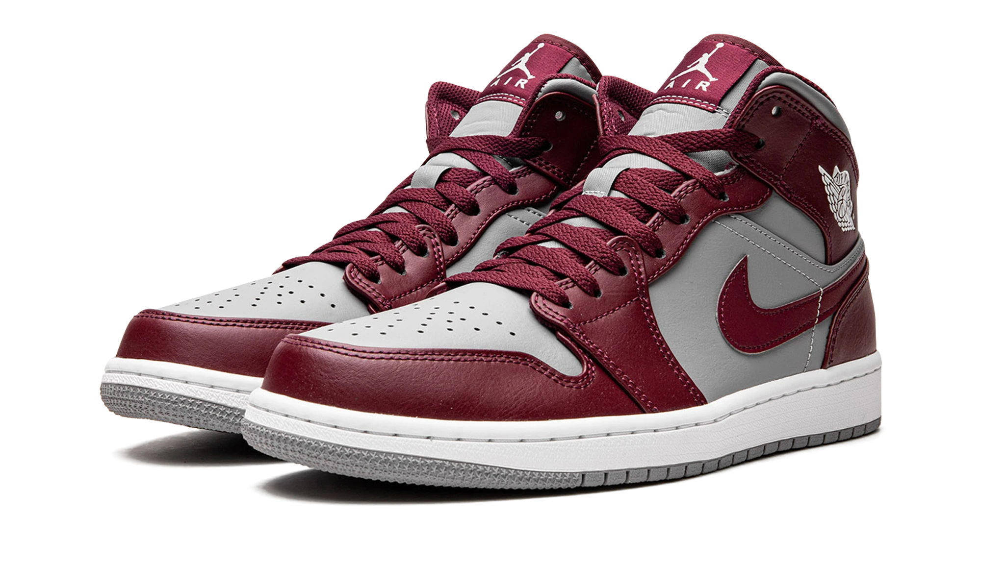 Vue de face de la paire de sneakers Air Jordan Jordan 1 Mid Cherrywood Red multicolore.