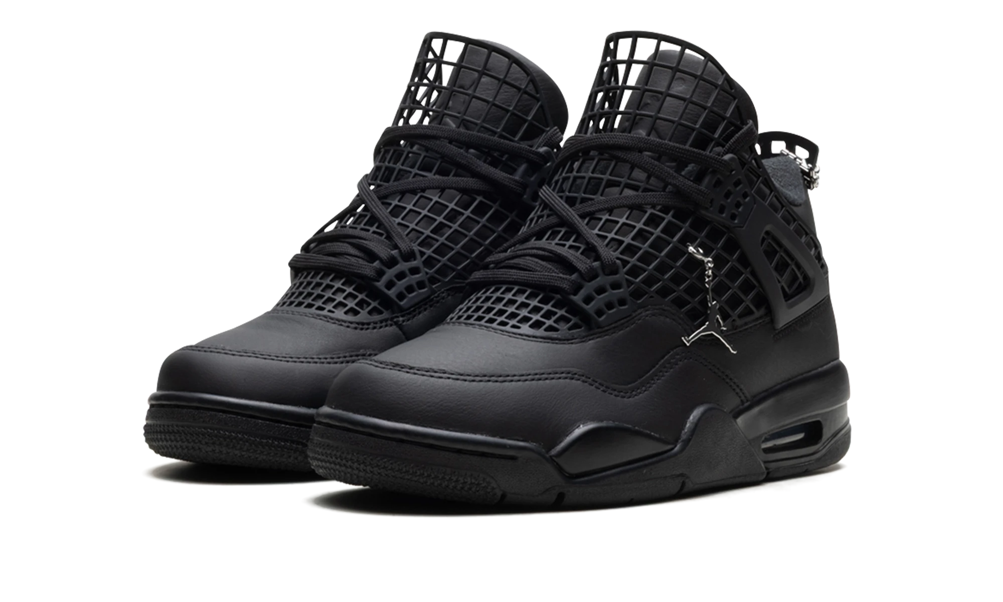 Detail der Innenseite des sneaker Air Jordan Jordan 4 Retro Net Black (FN7251-001) noir et argent.