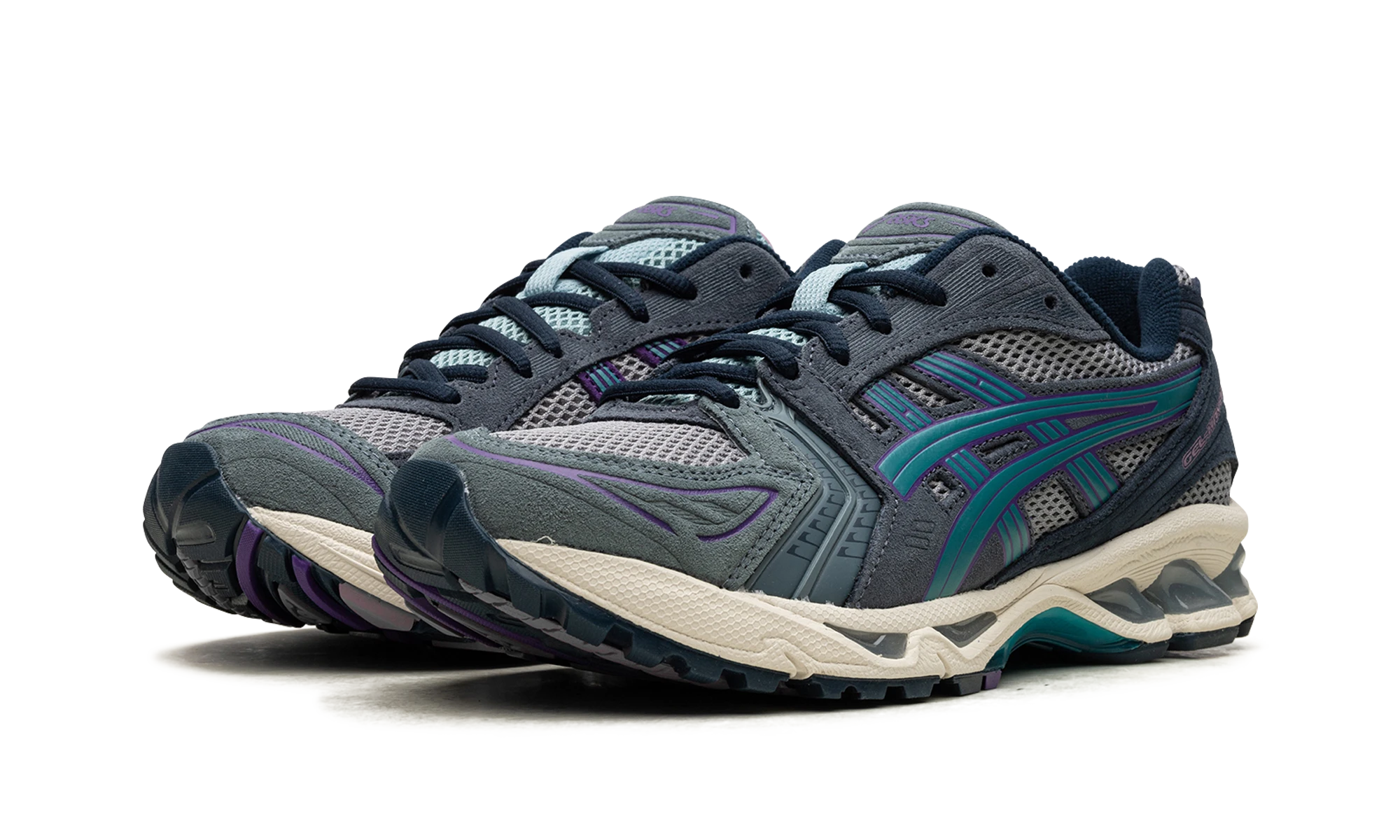 Detail of the inner side of the sneaker ASICS Gel-Kayano 14 Sheet Rock Beryl Green (1201A161-024) vert.